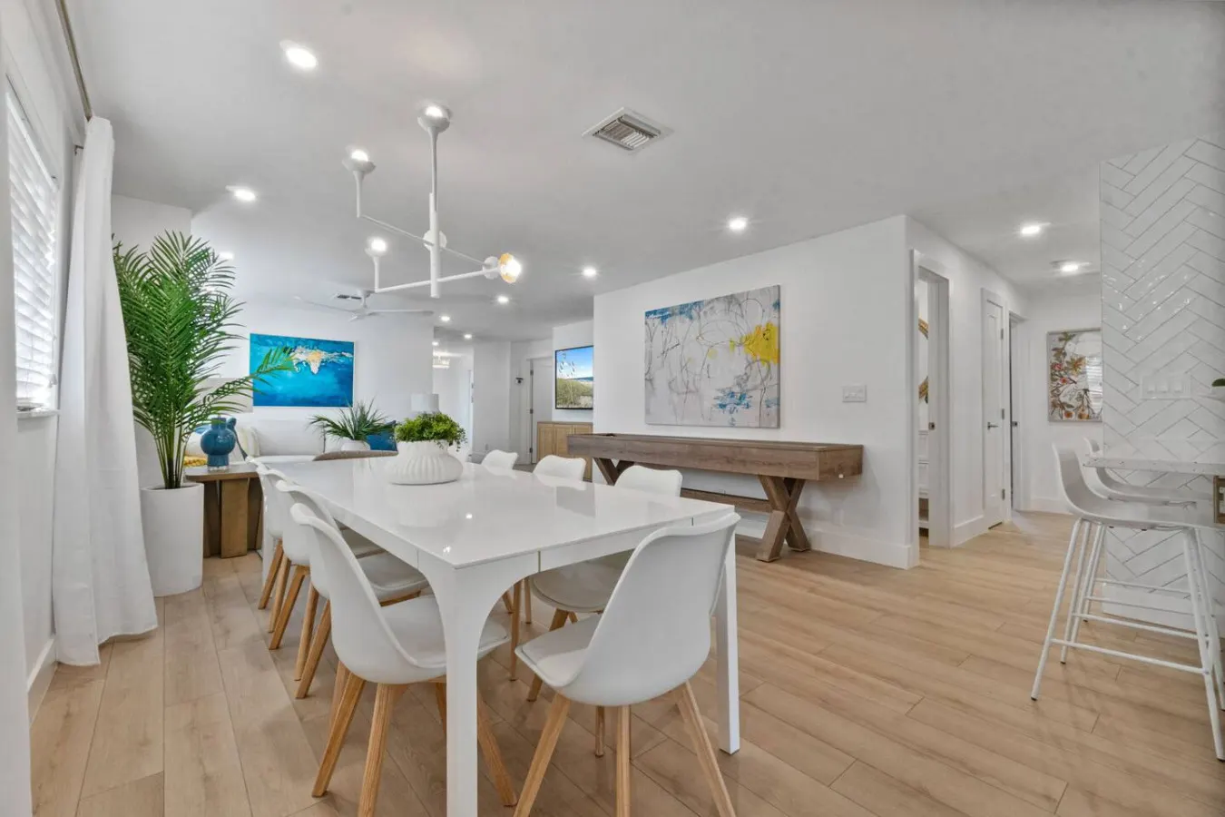 Goldfish Beach House 17