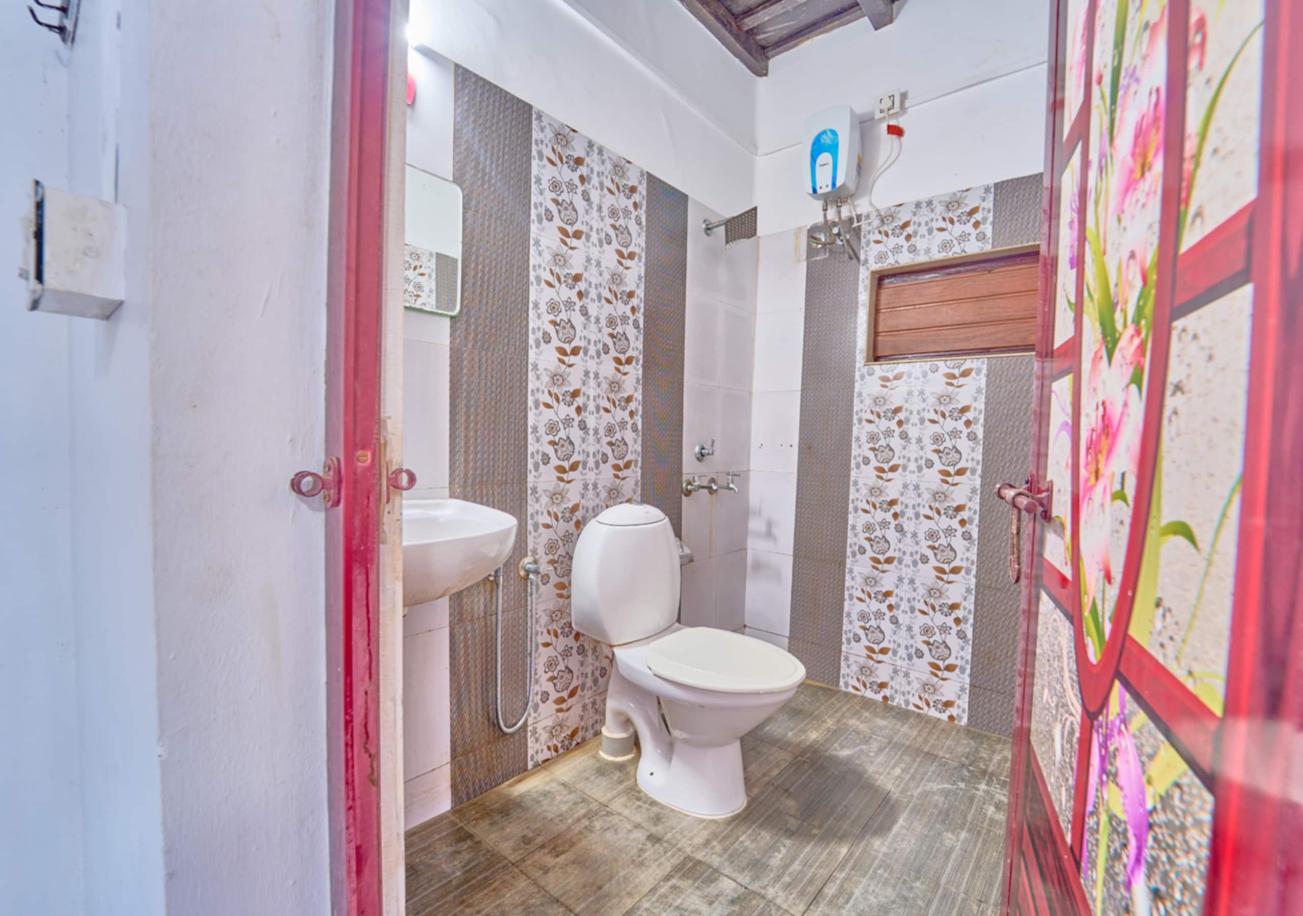 Alappuzha Lakefront Heritage Home | Backwaters 38
