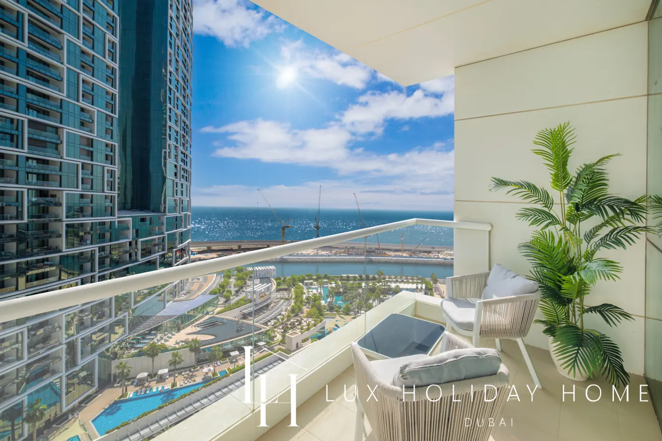LUX The JBR Beach Sea View Suite 1