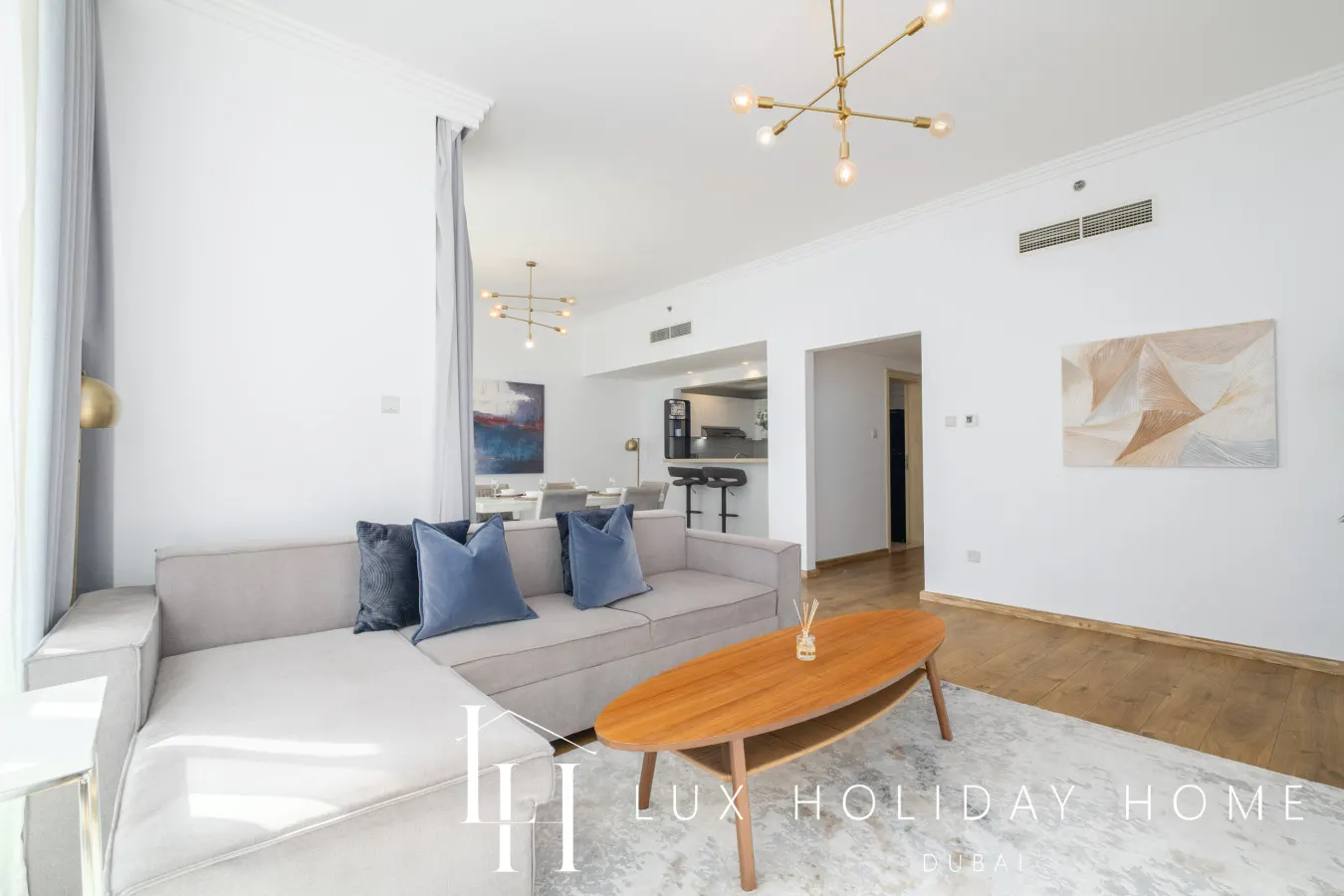 LUX The JBR Beach Sea View Suite 10