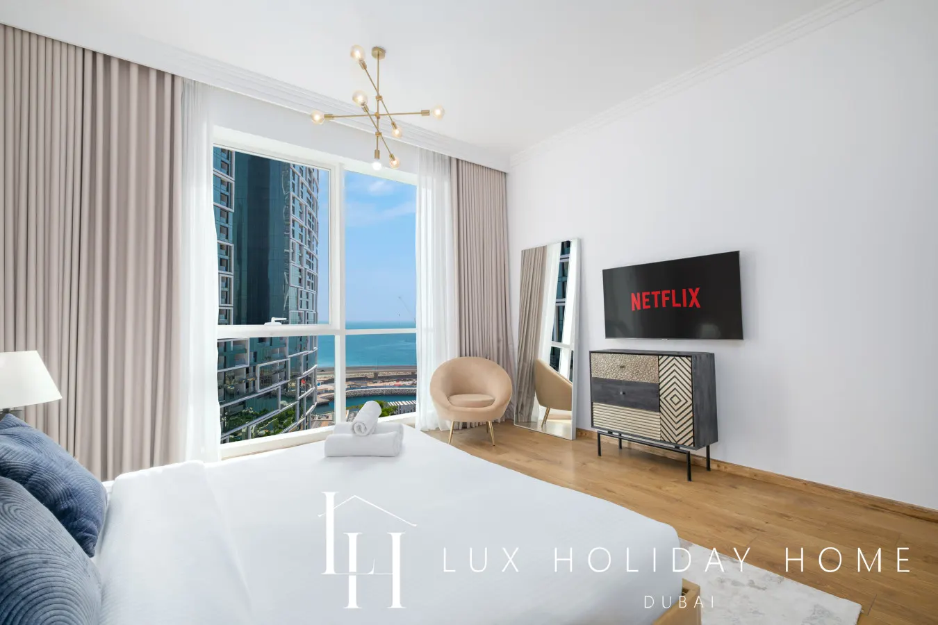 LUX The JBR Beach Sea View Suite 17