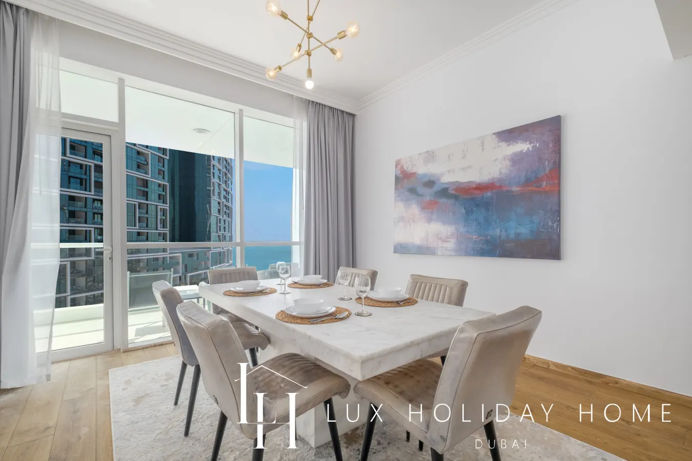 LUX The JBR Beach Sea View Suite 3