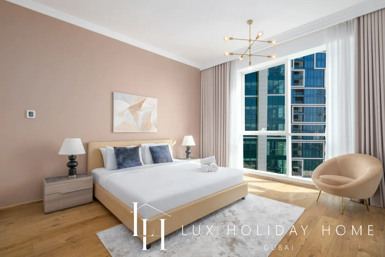 LUX The JBR Beach Sea View Suite 6