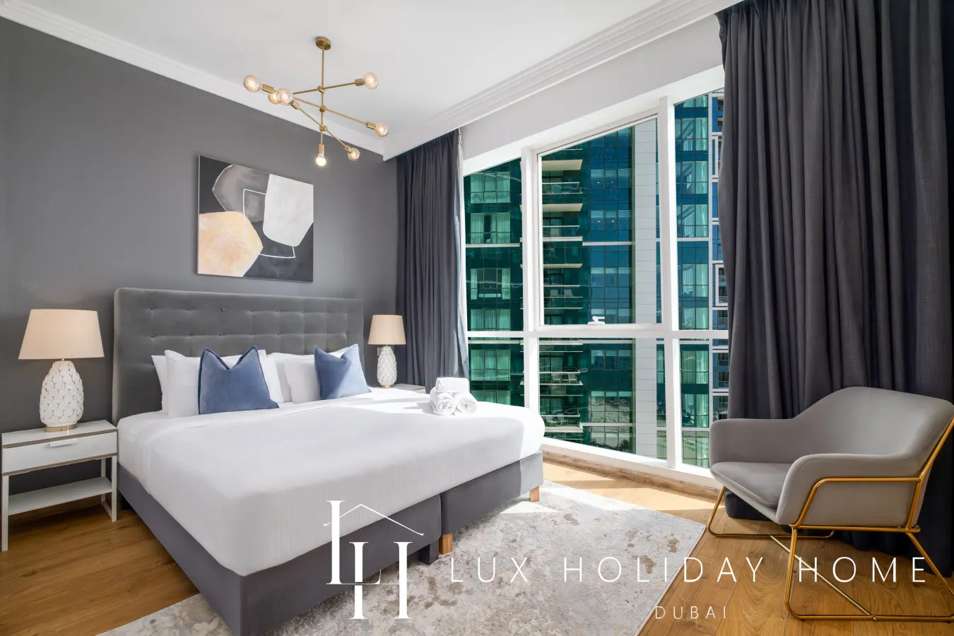 LUX The JBR Beach Sea View Suite 8