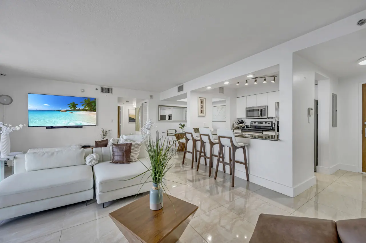 Luxurious private unit with parking 1