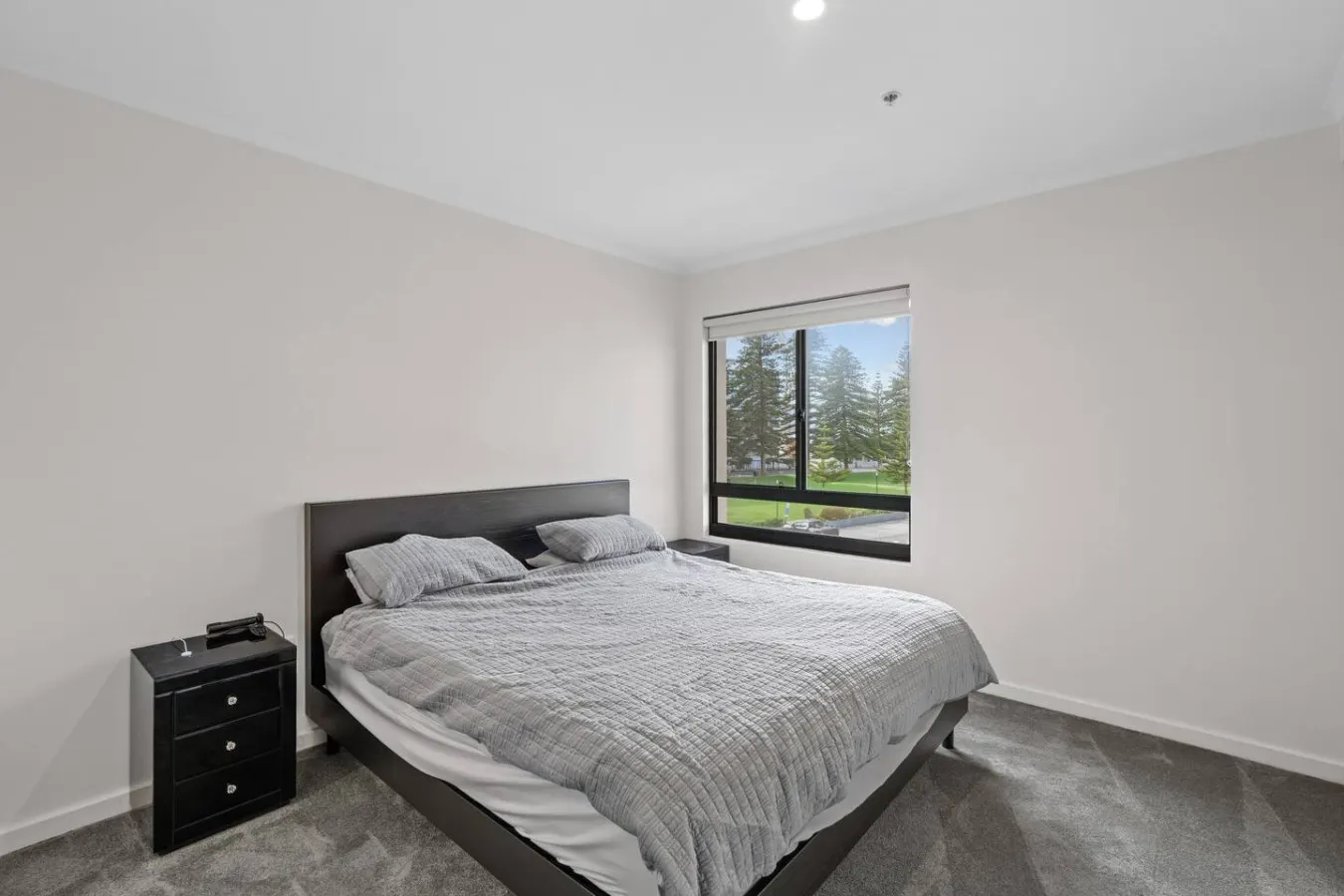Apartment on the Marina 9