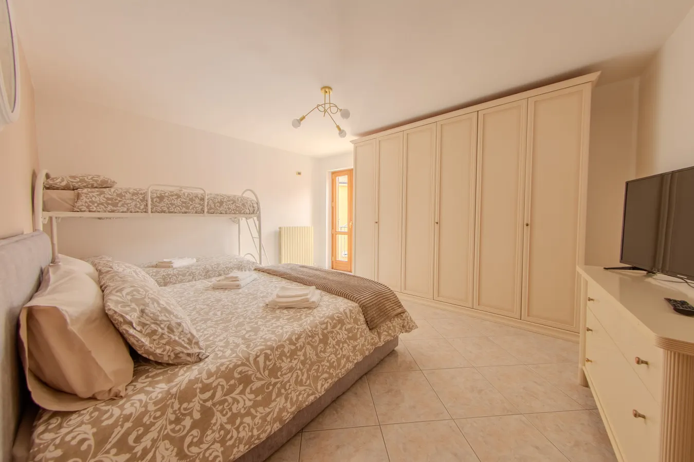 Casa Vacanze La Piazzetta 17