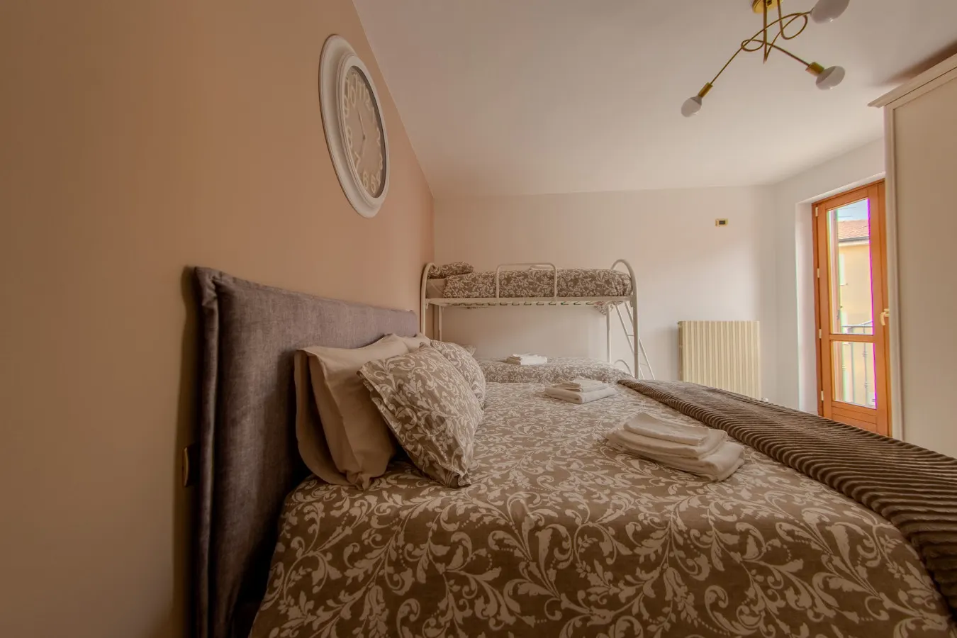 Casa Vacanze La Piazzetta 19