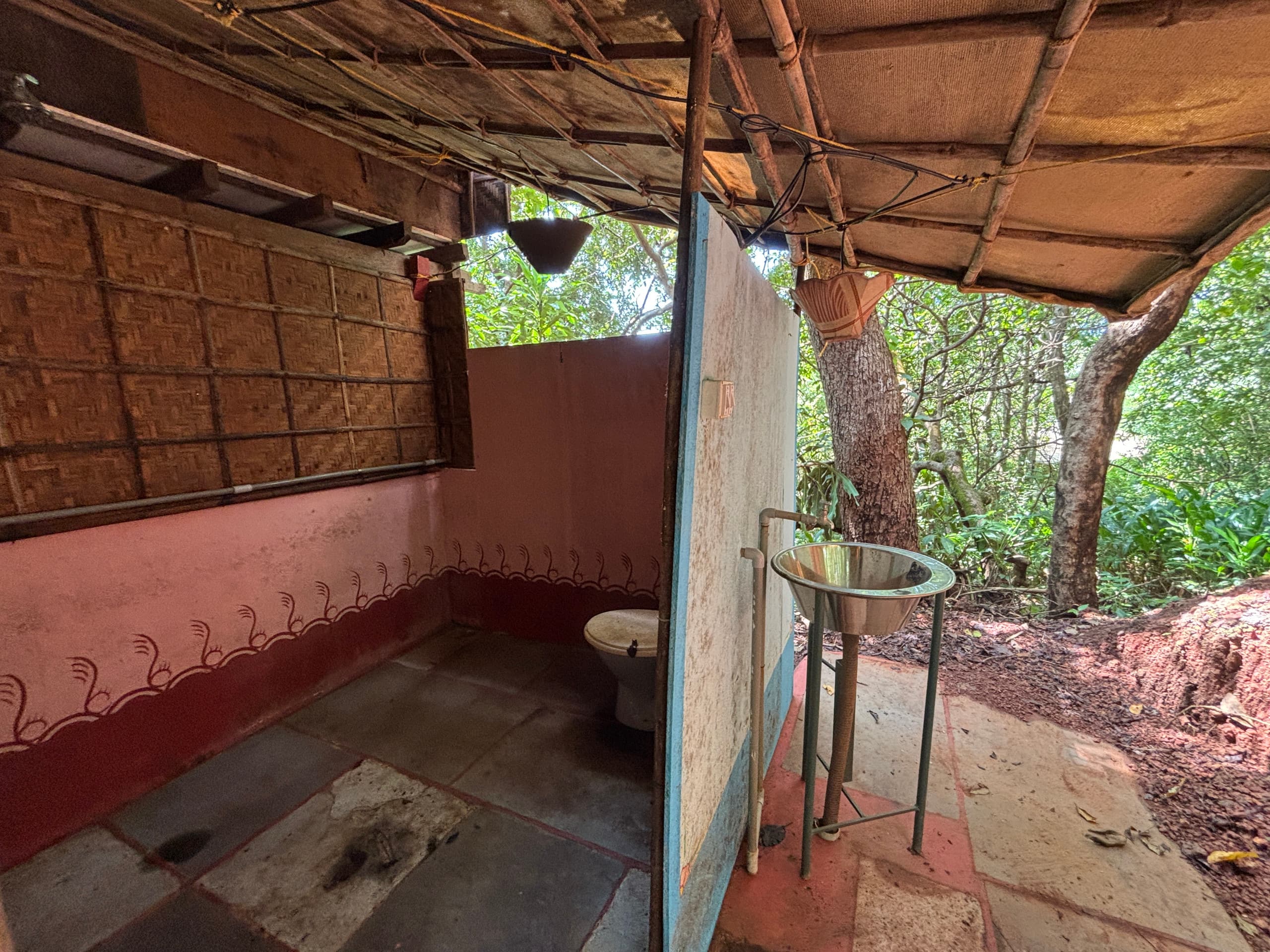 Jungle Mixed Hostel 10