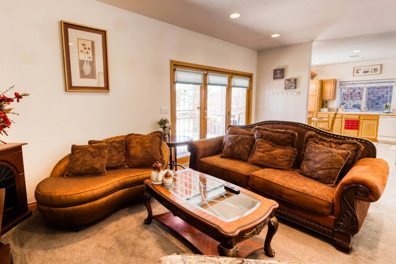 Walkout Private Basement Outlet/Golf Course/Lake