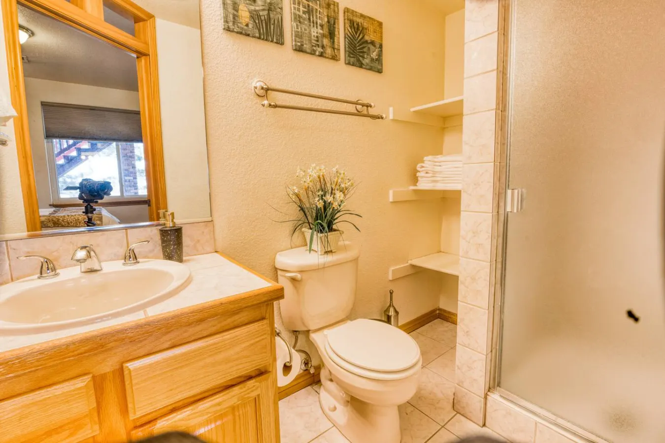 Walkout Private Basement Outlet/Golf Course/Lake 17