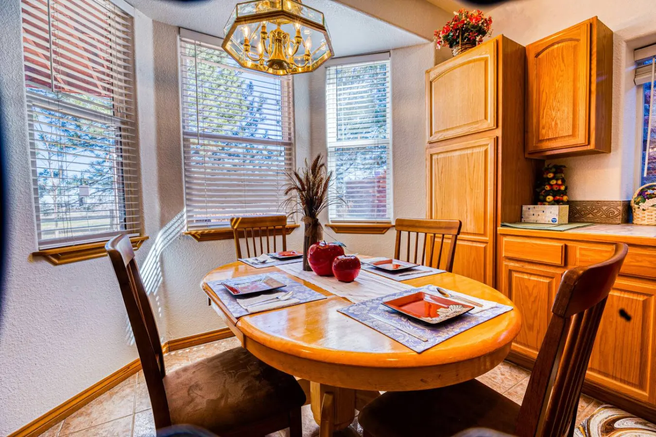 Walkout Private Basement Outlet/Golf Course/Lake 7