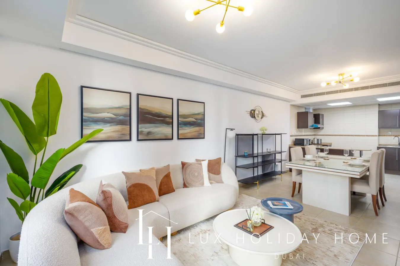 LUX The JLT Gold Crest Suite 9