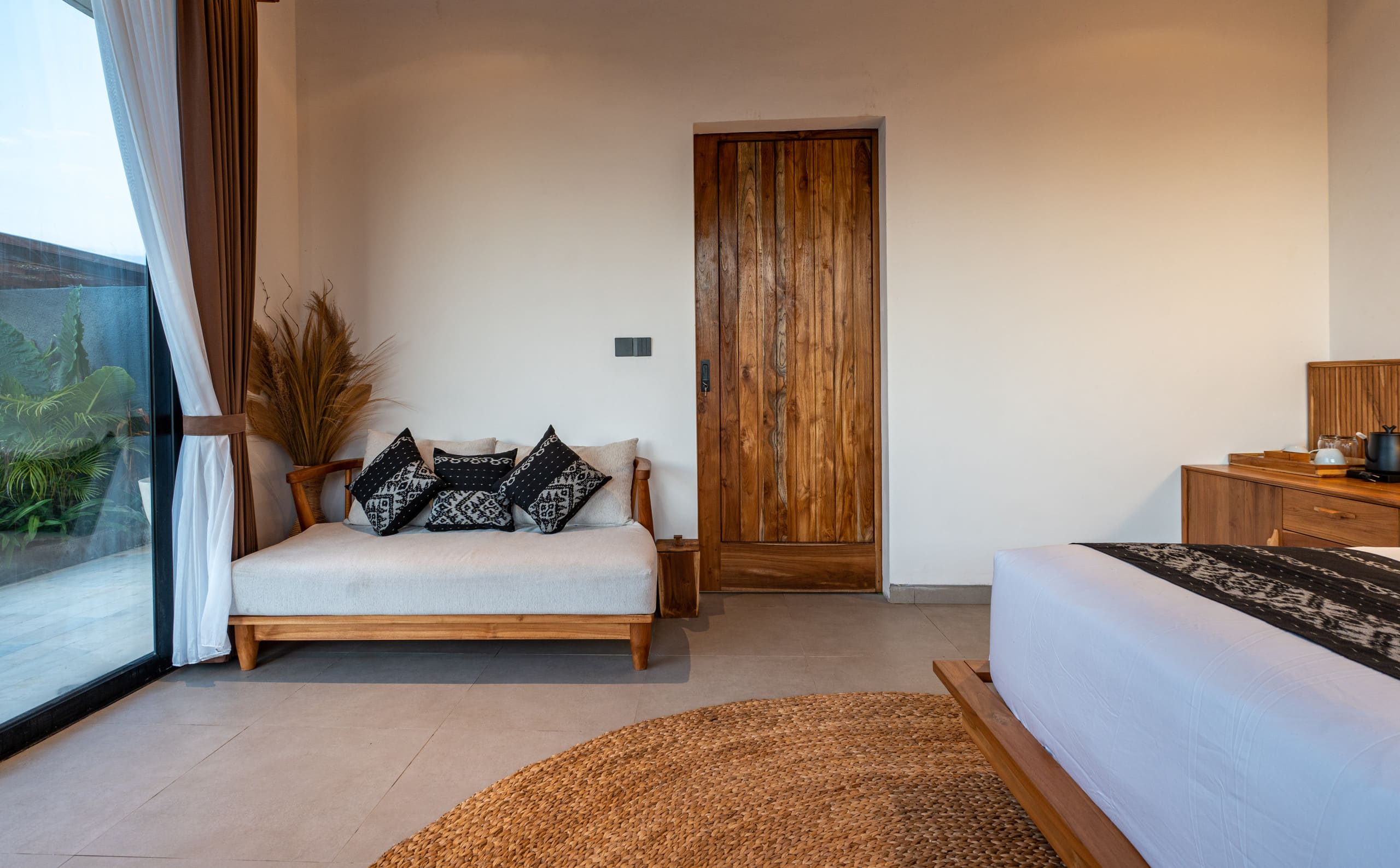luxury 1 bed room private pool villa at Sebatu 21