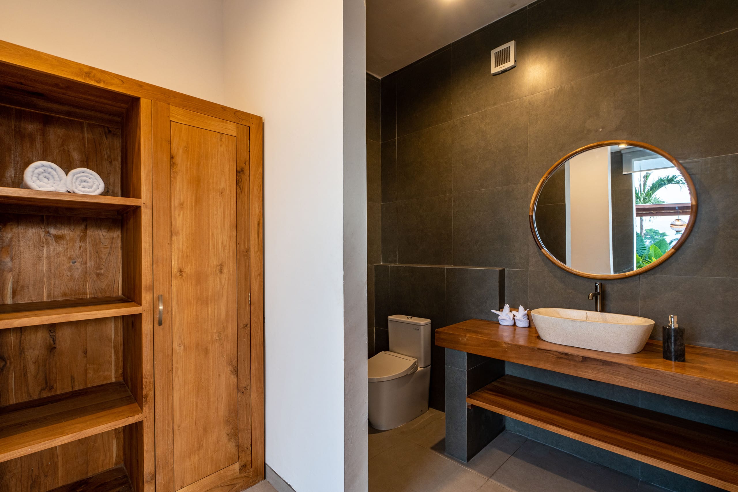 luxury 1 bed room private pool villa at Sebatu 27
