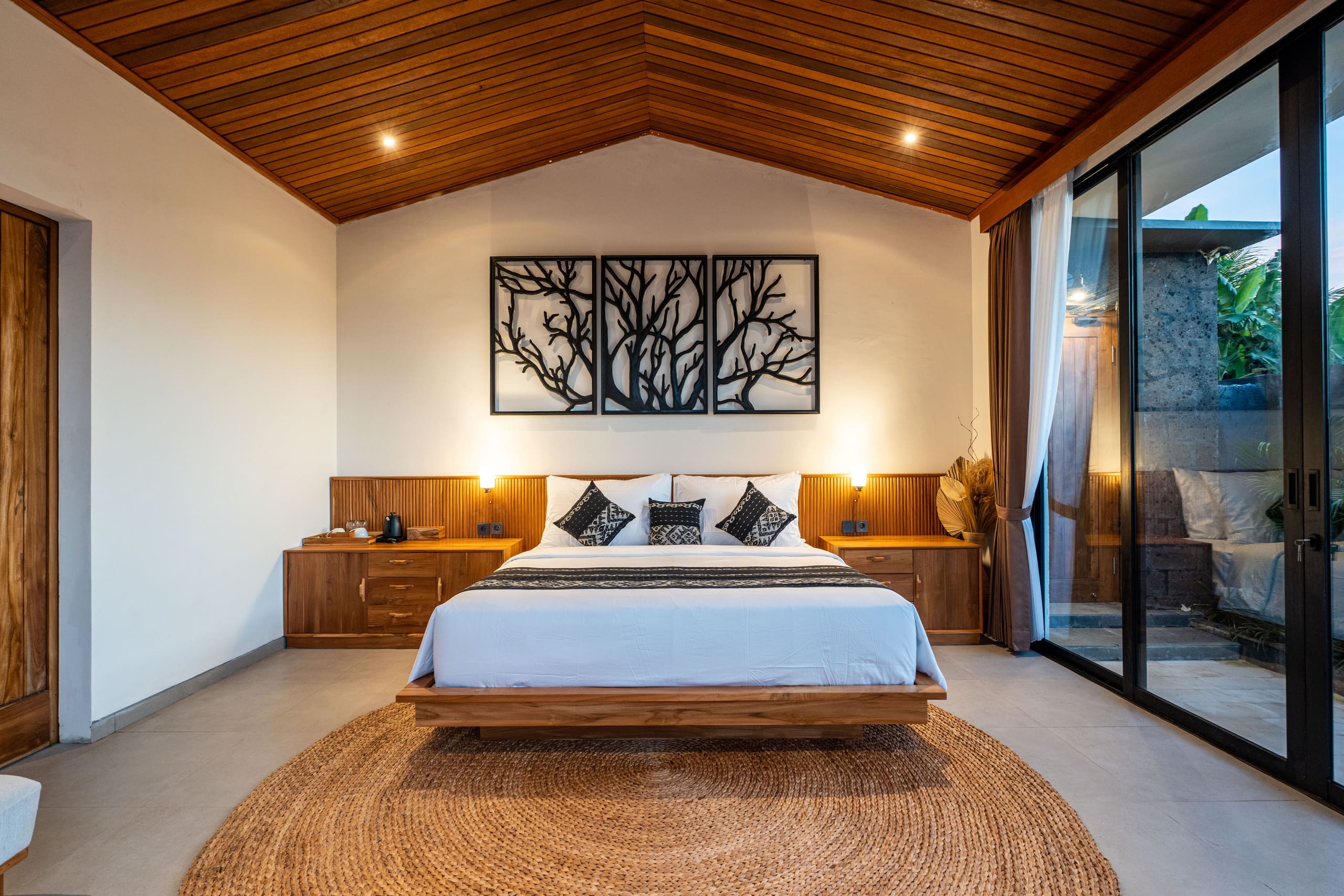 luxury 1 bed room private pool villa at Sebatu 12