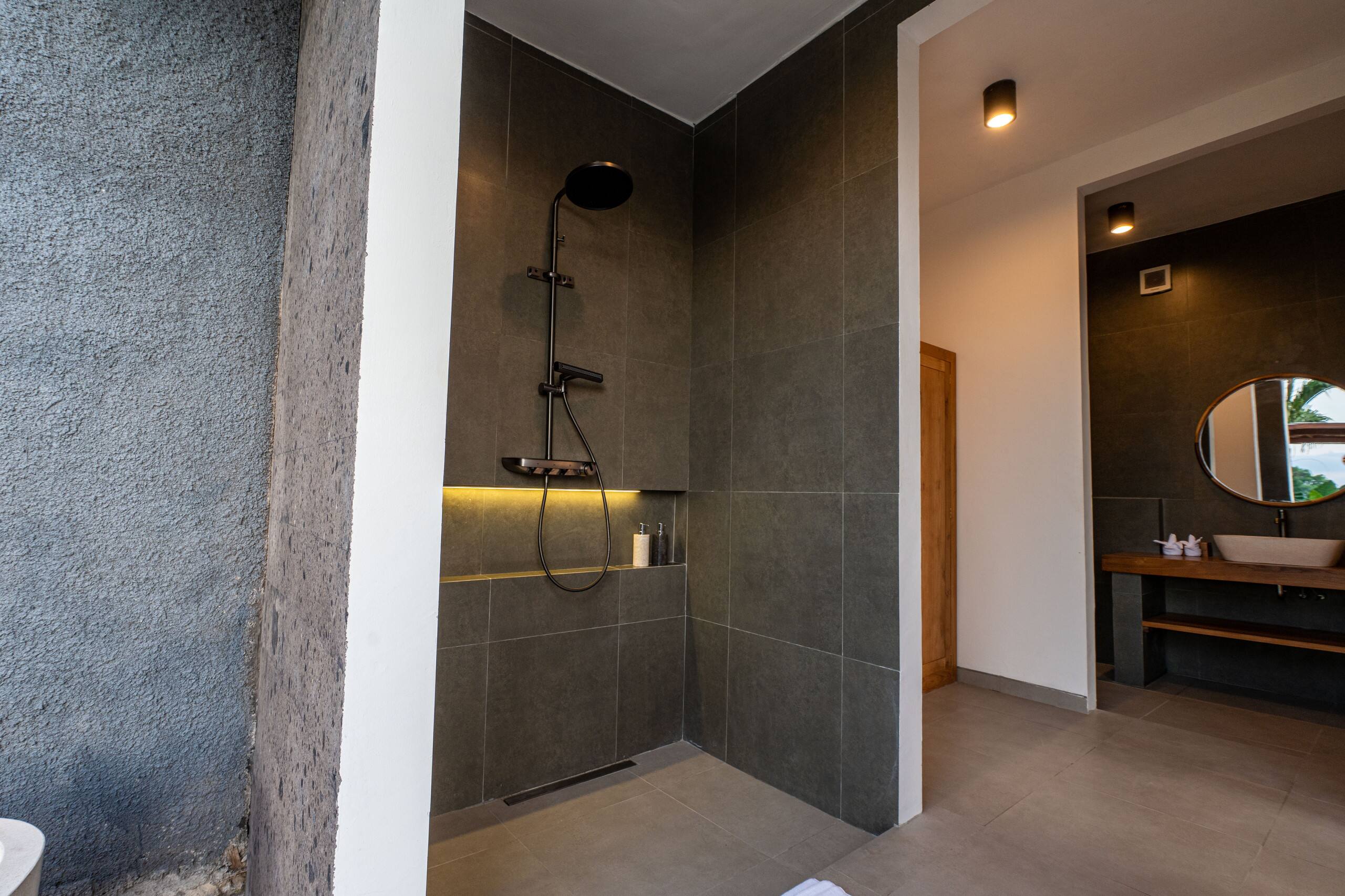 luxury 1 bed room private pool villa at Sebatu 32