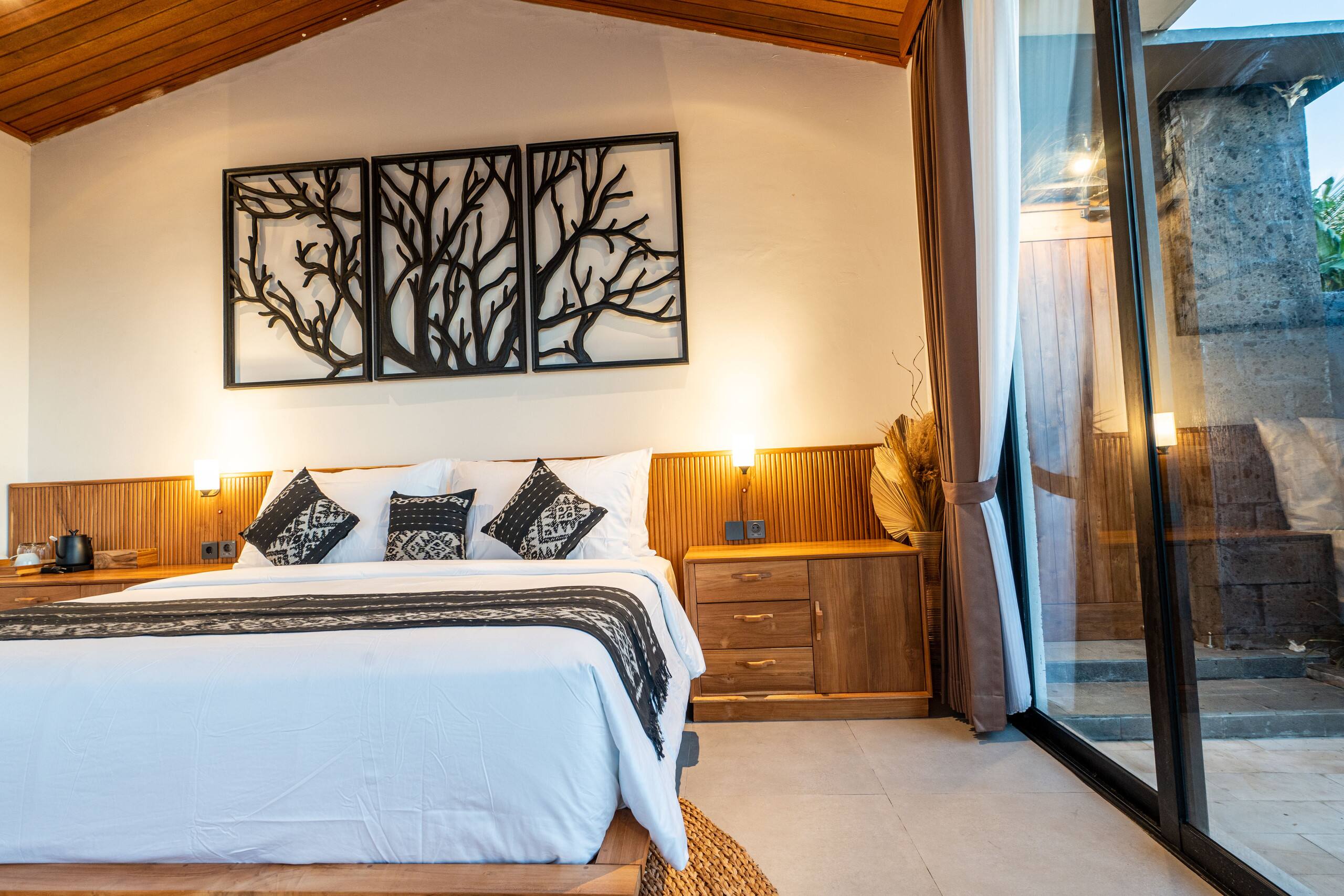luxury 1 bed room private pool villa at Sebatu 13