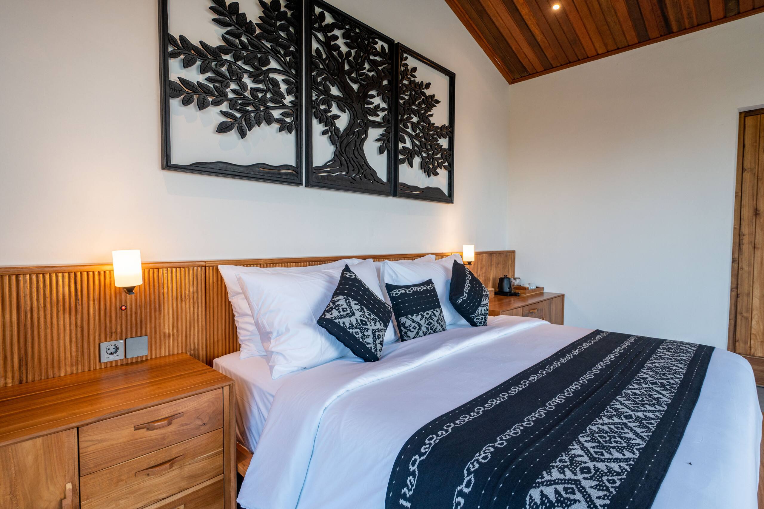 luxury 1 bed room private pool villa at Sebatu 24