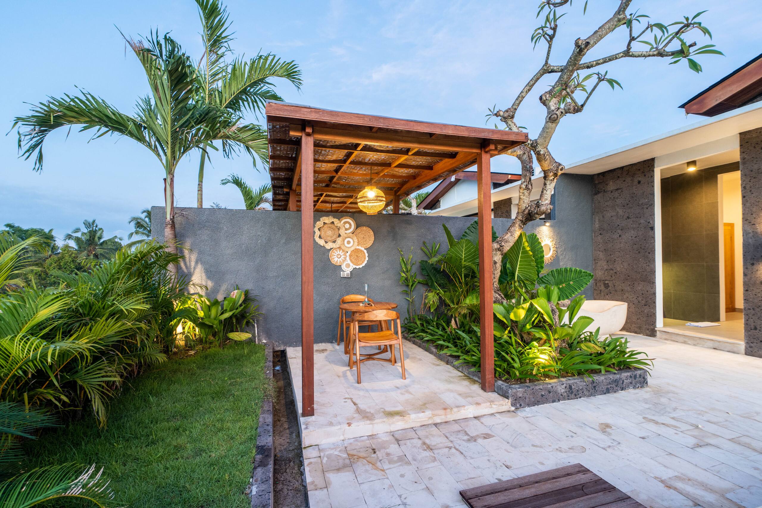 luxury 1 bed room private pool villa at Sebatu 34