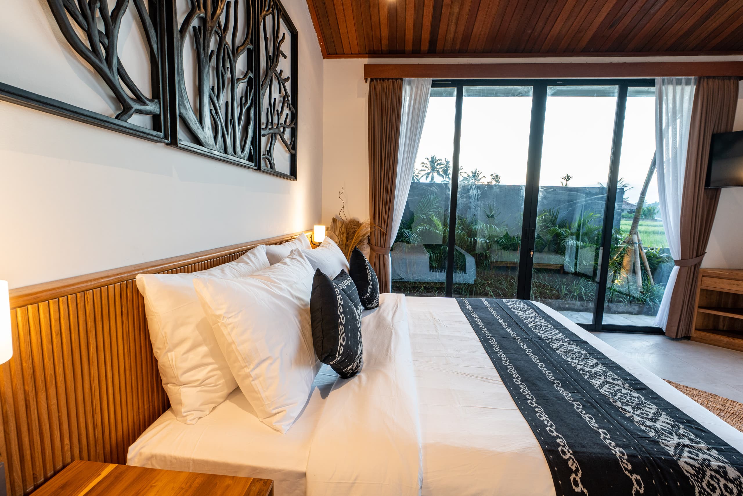 luxury 1 bed room private pool villa at Sebatu 23