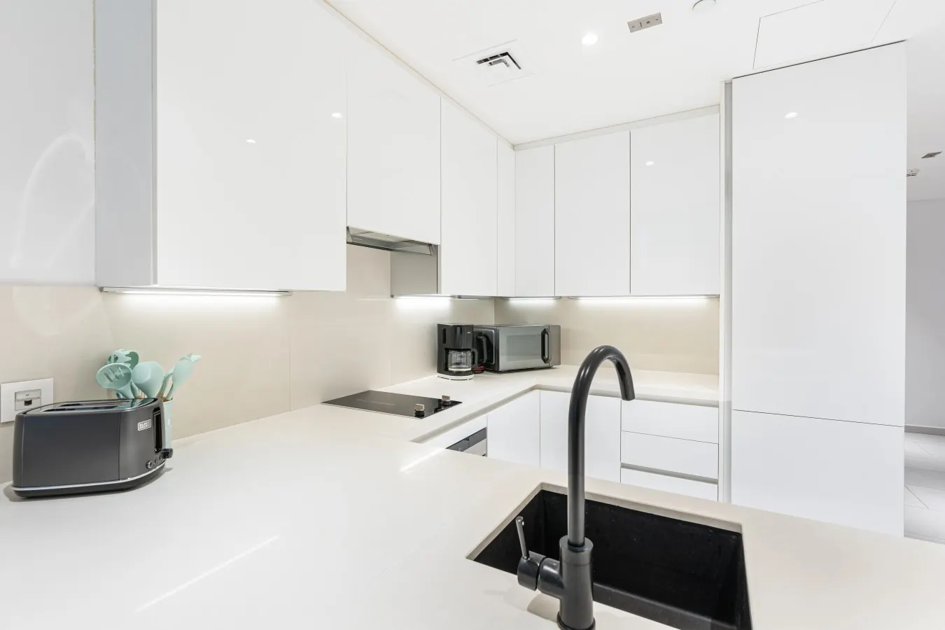 Duplex Modern Home on the Canal 10