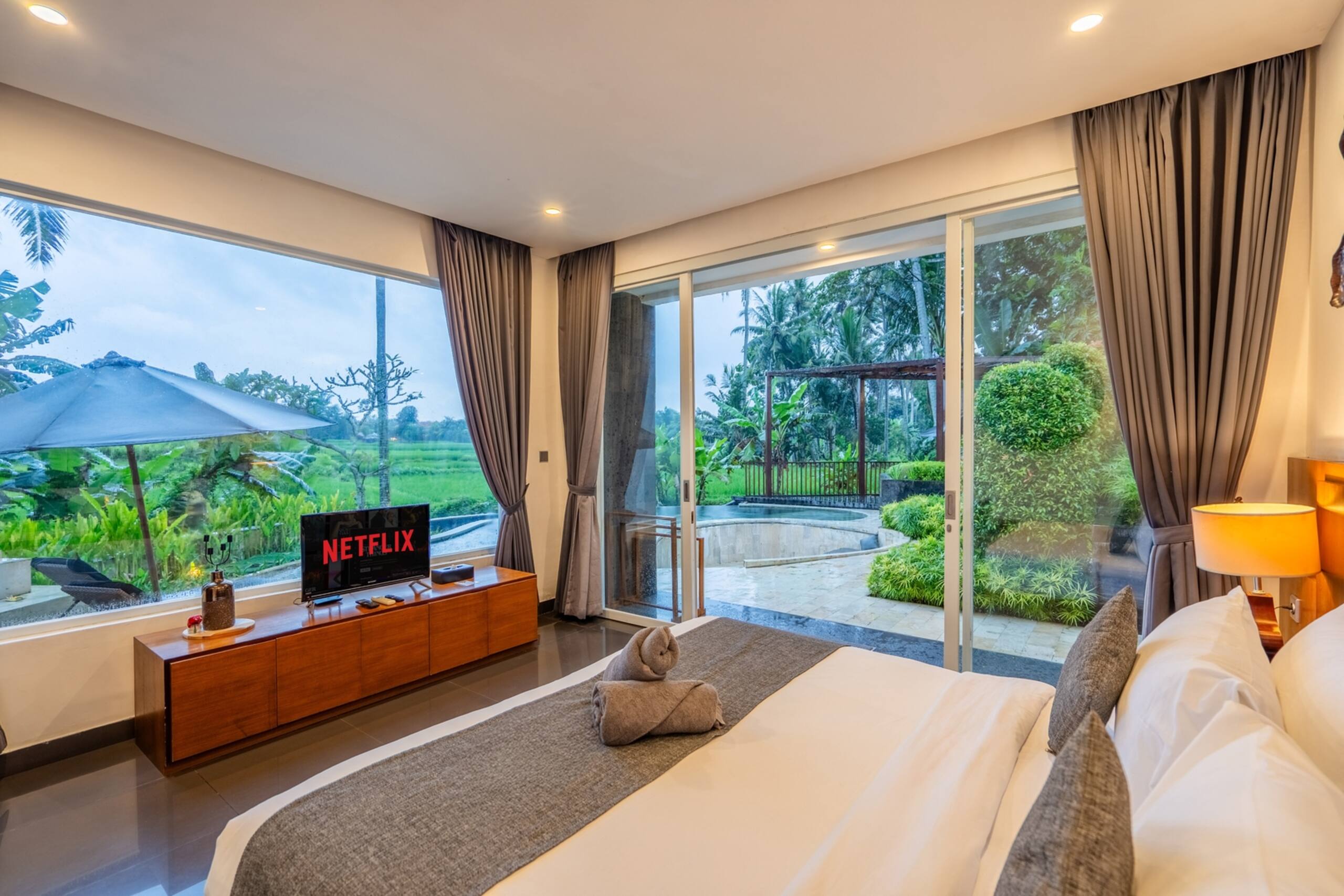 Ubud 3BR Villa Private Pool & Rice Field Views 14