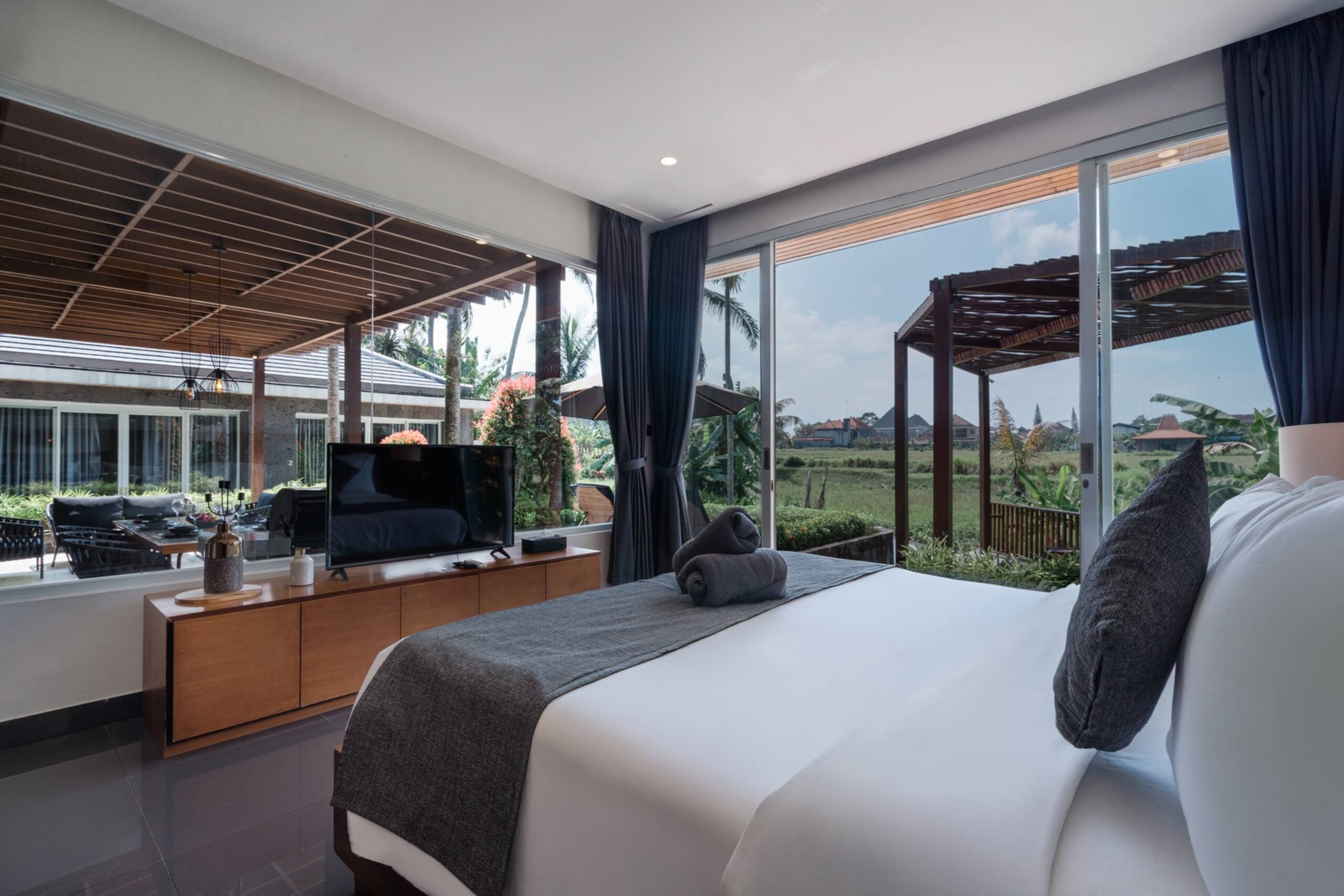 Ubud 3BR Villa Private Pool & Rice Field Views 17