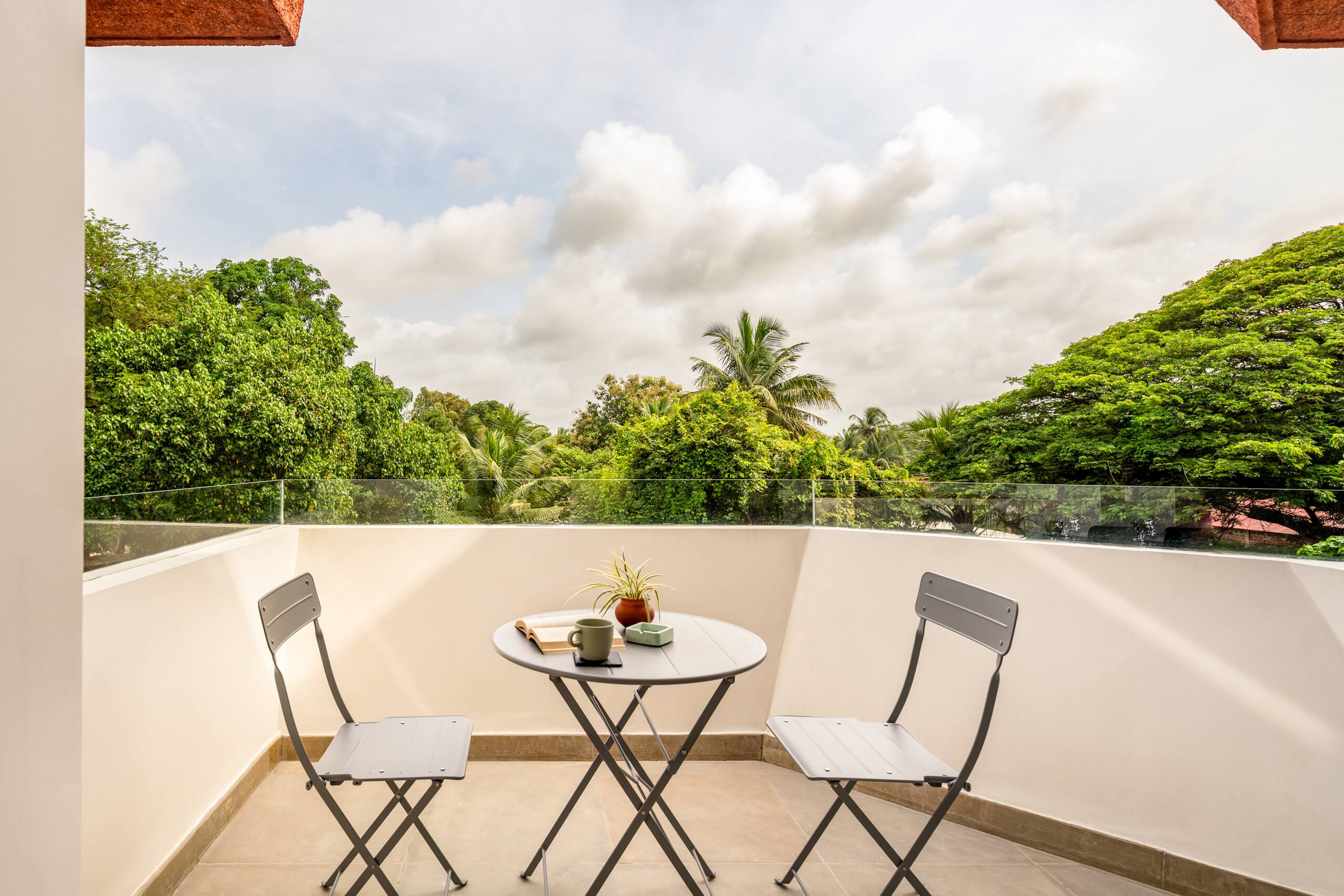 ElVolar 2BHK Apartment w/ balcony in Nerul — photo 4
