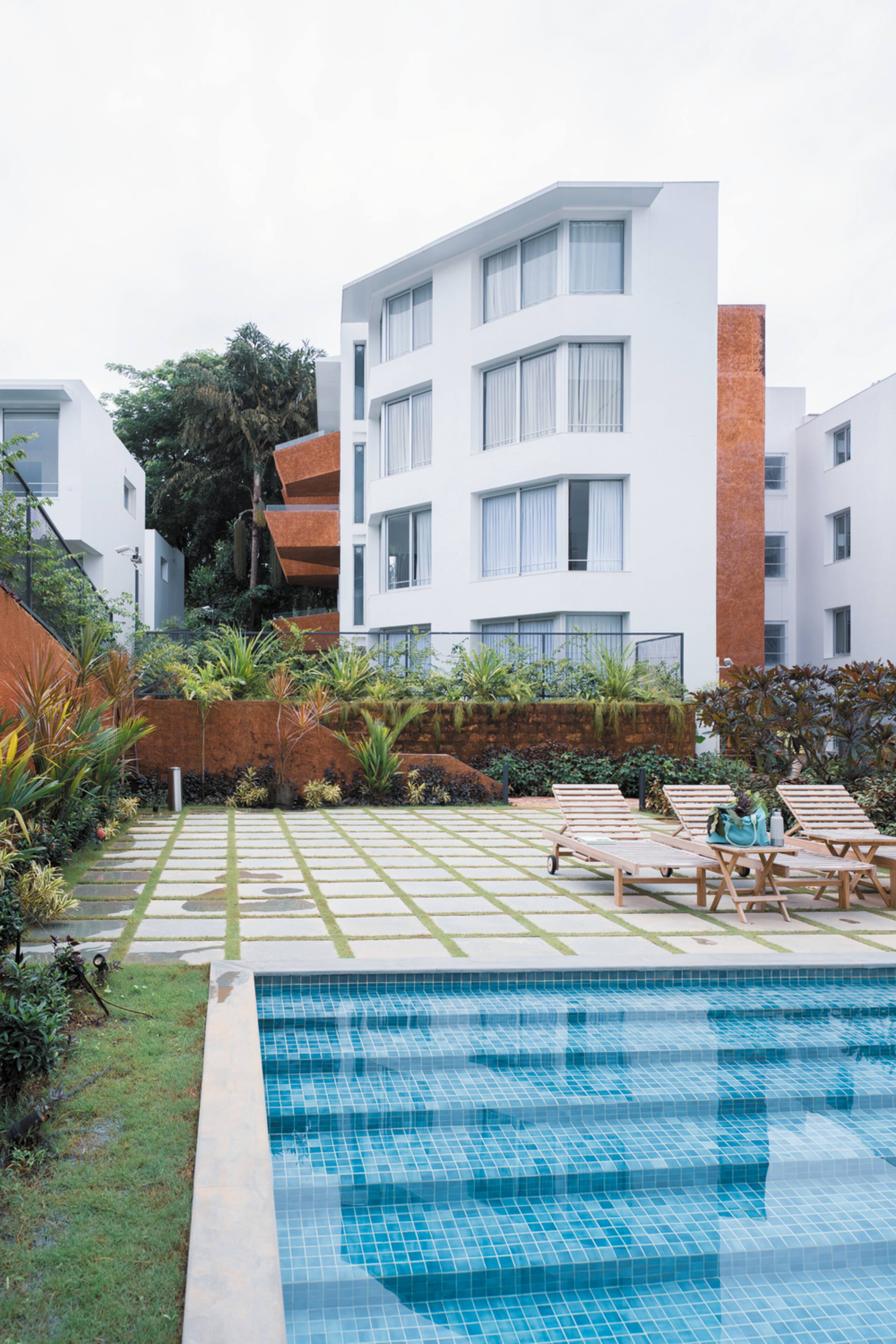 ElVolar 2BHK Apartment w/ balcony in Nerul 20