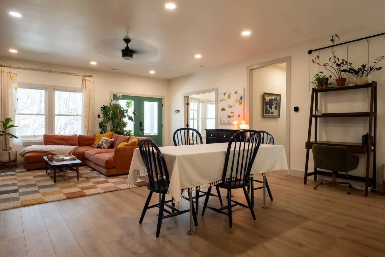 20 Min to AVL Hot Tub, Fire Pit & Mountain Views 16