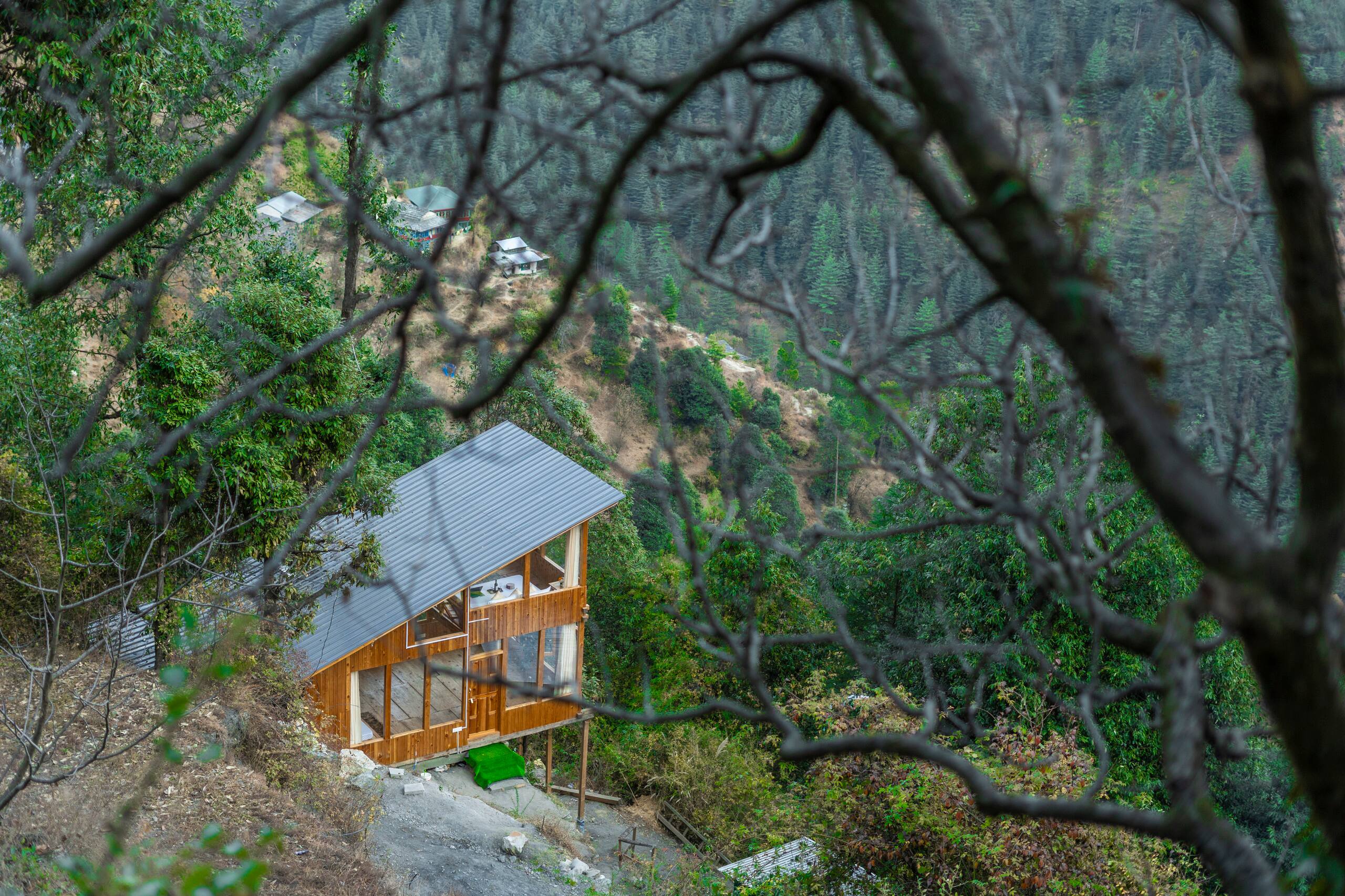 Treehouse Sunshine Retreat, Jibhi 7