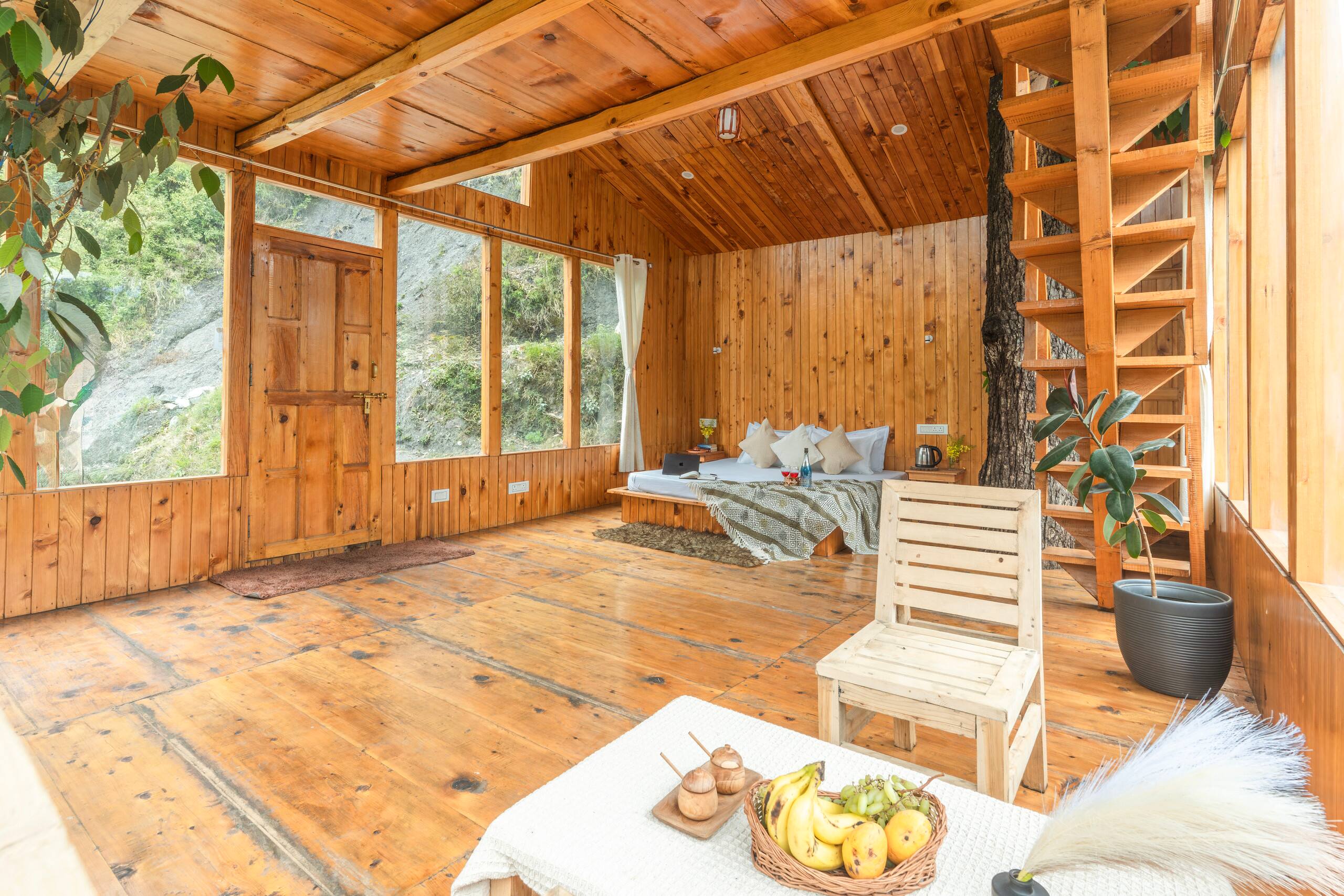 Treehouse Sunshine Retreat, Jibhi 36