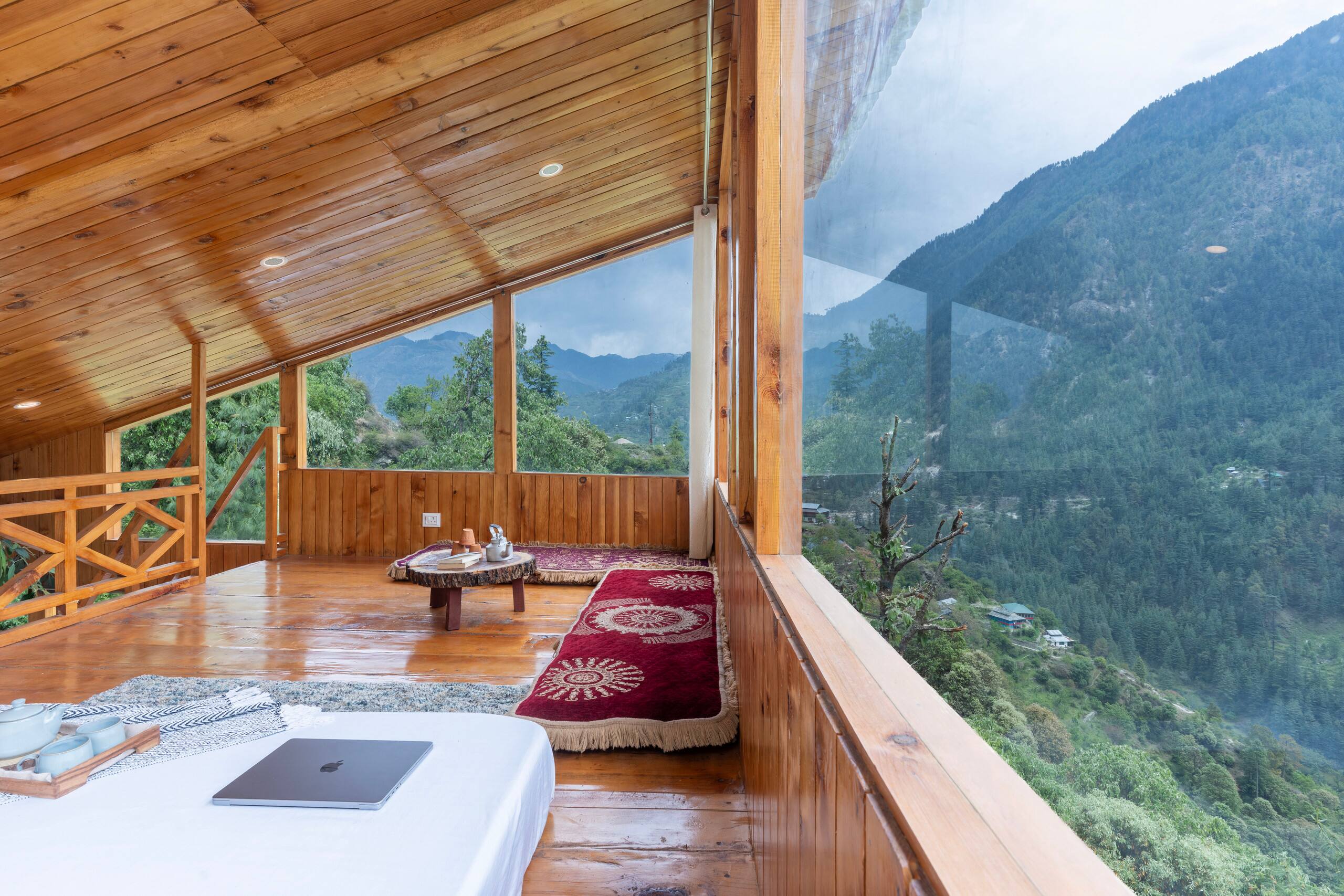 Treehouse Sunshine Retreat, Jibhi 20