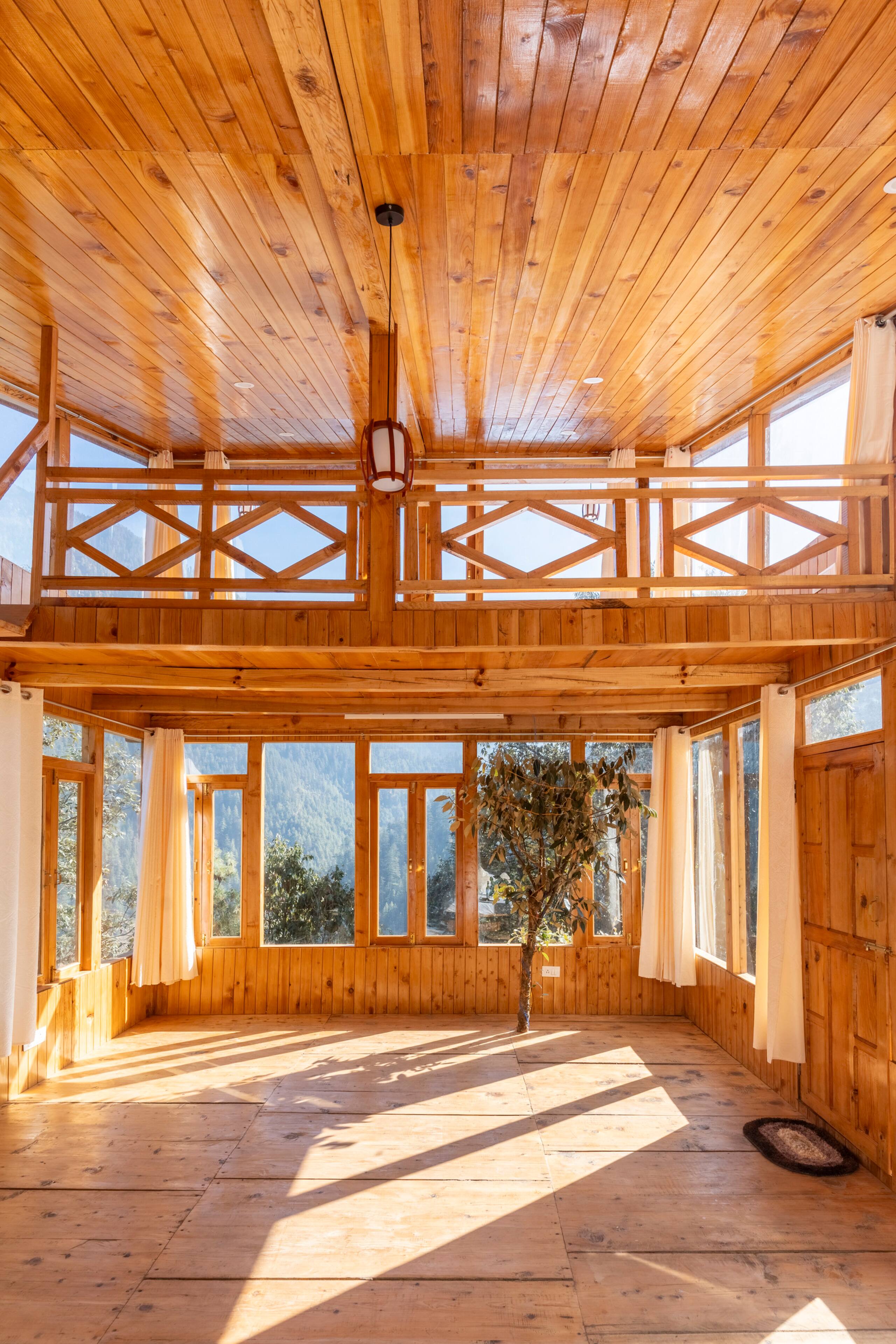 Treehouse Sunshine Retreat, Jibhi 15