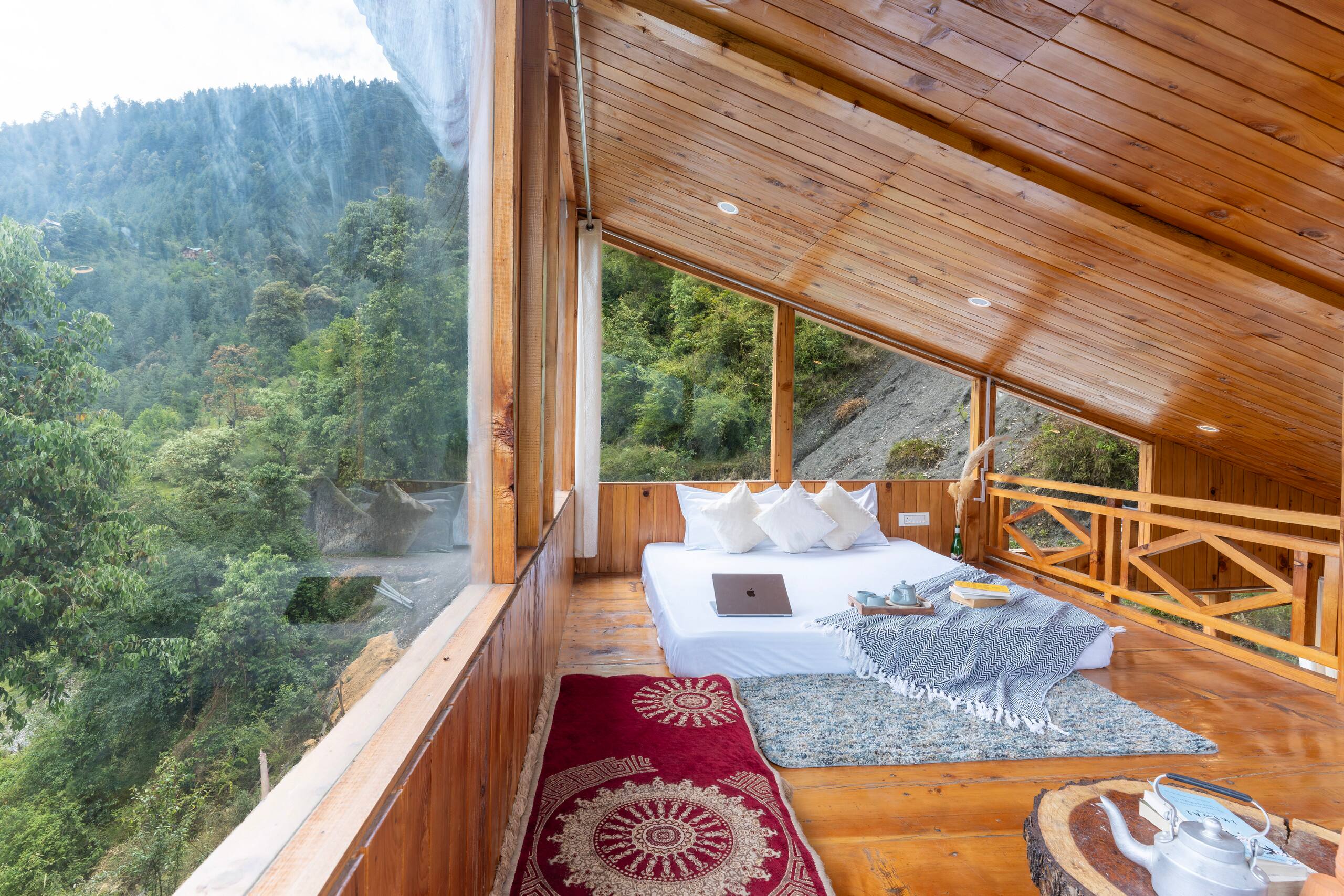 Treehouse Sunshine Retreat, Jibhi 6