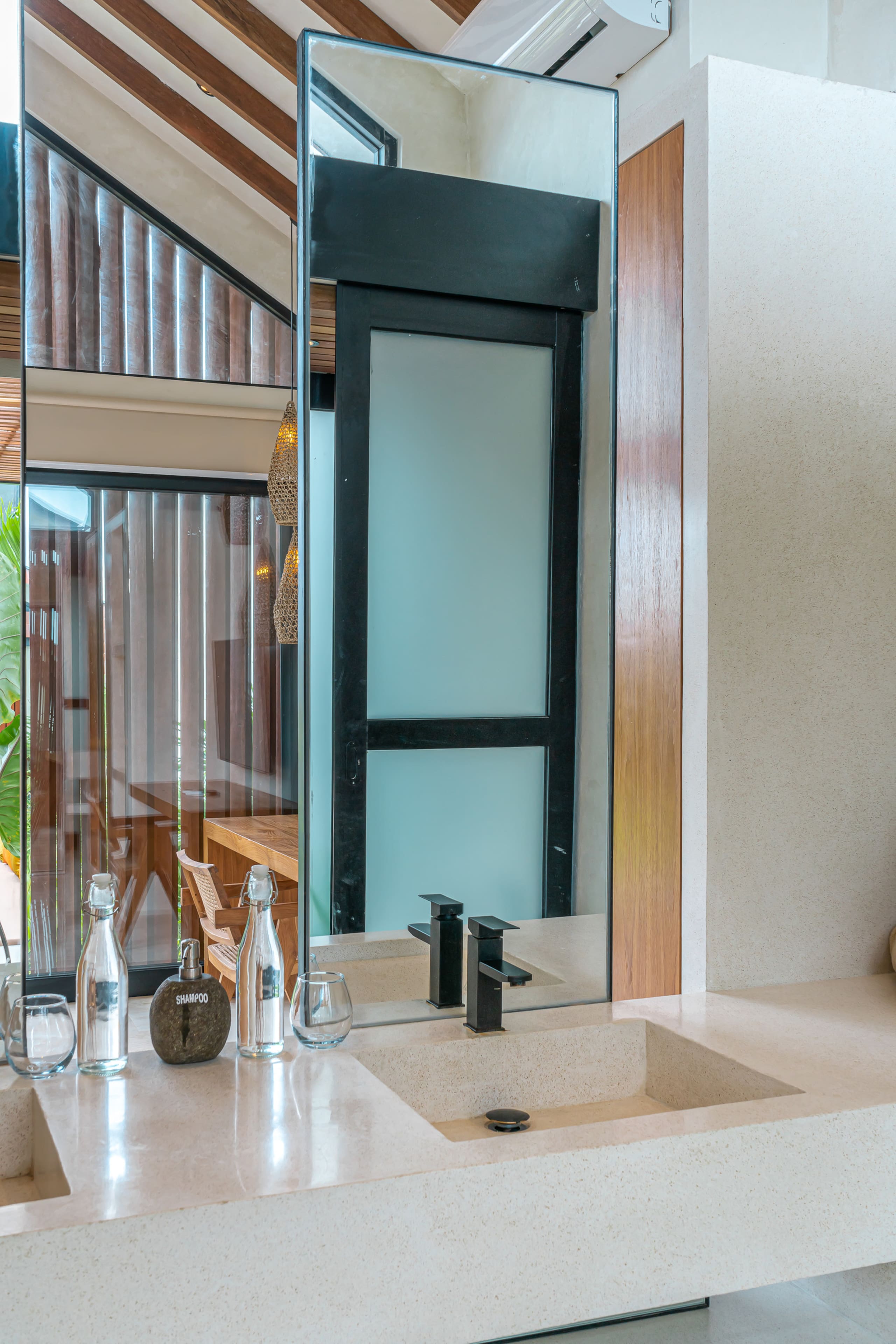 2BR Chic Tropical Villa• Minutes to Bingin Beaches 34