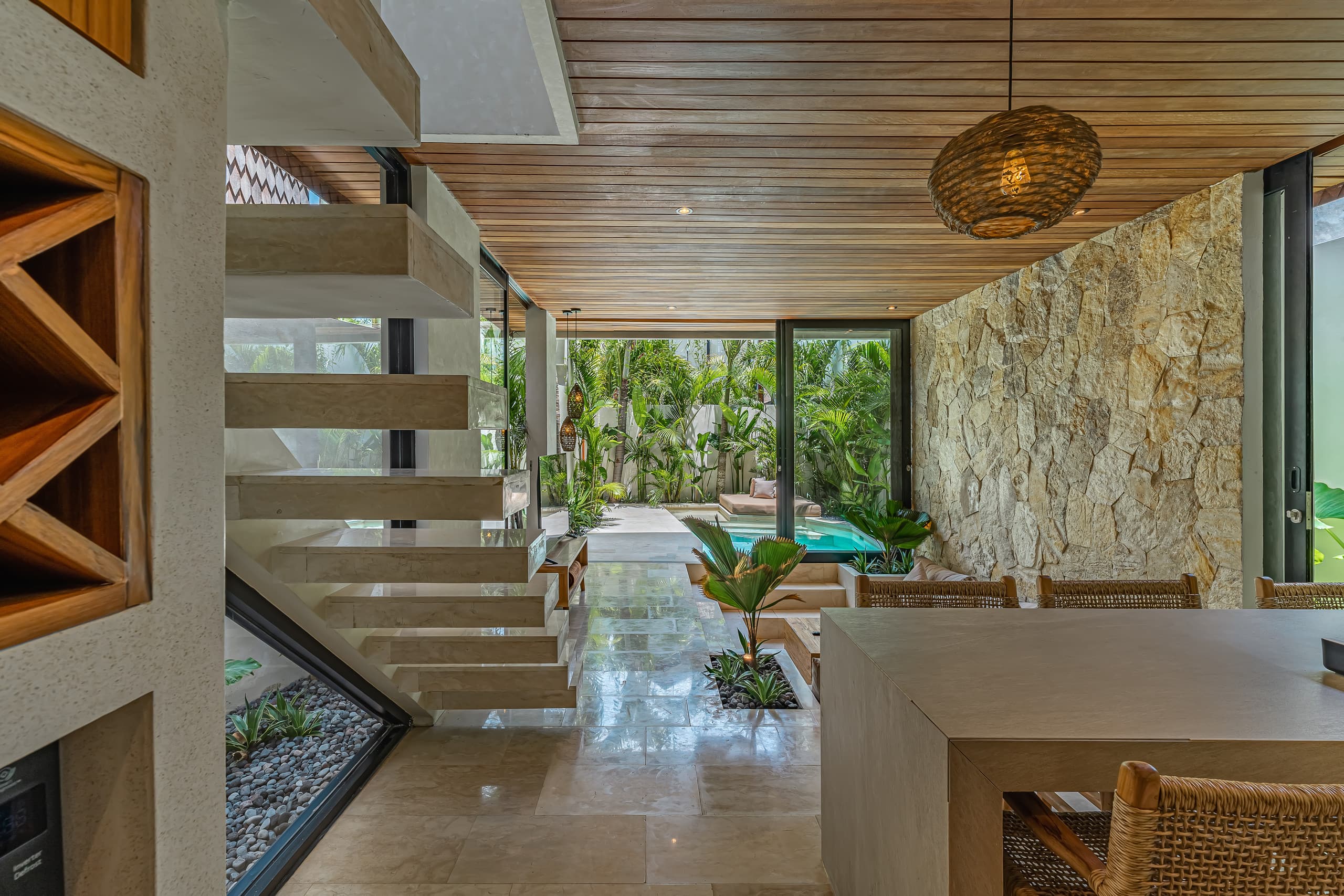 2BR Chic Tropical Villa• Minutes to Bingin Beaches 16
