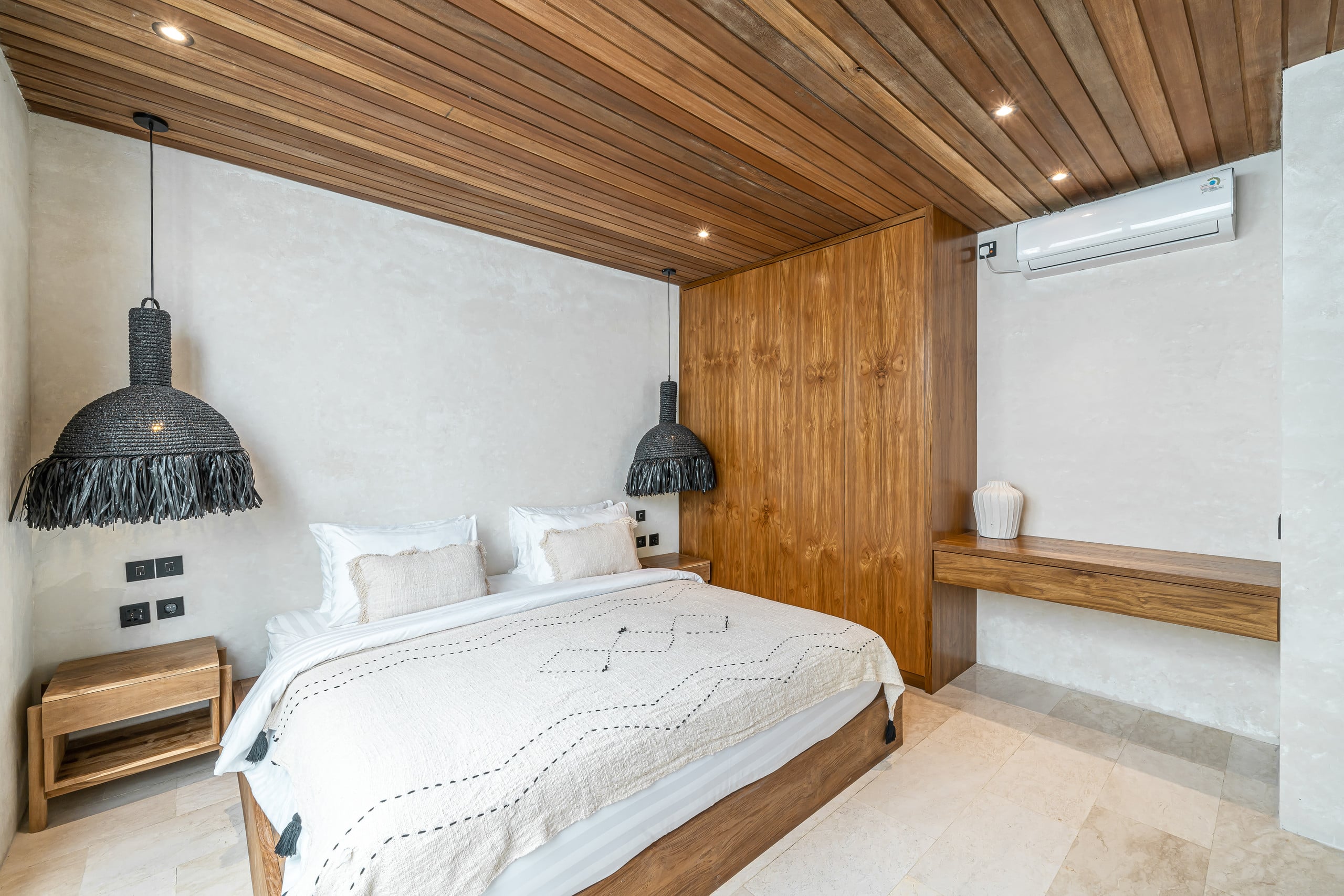 2BR Chic Tropical Villa• Minutes to Bingin Beaches 24