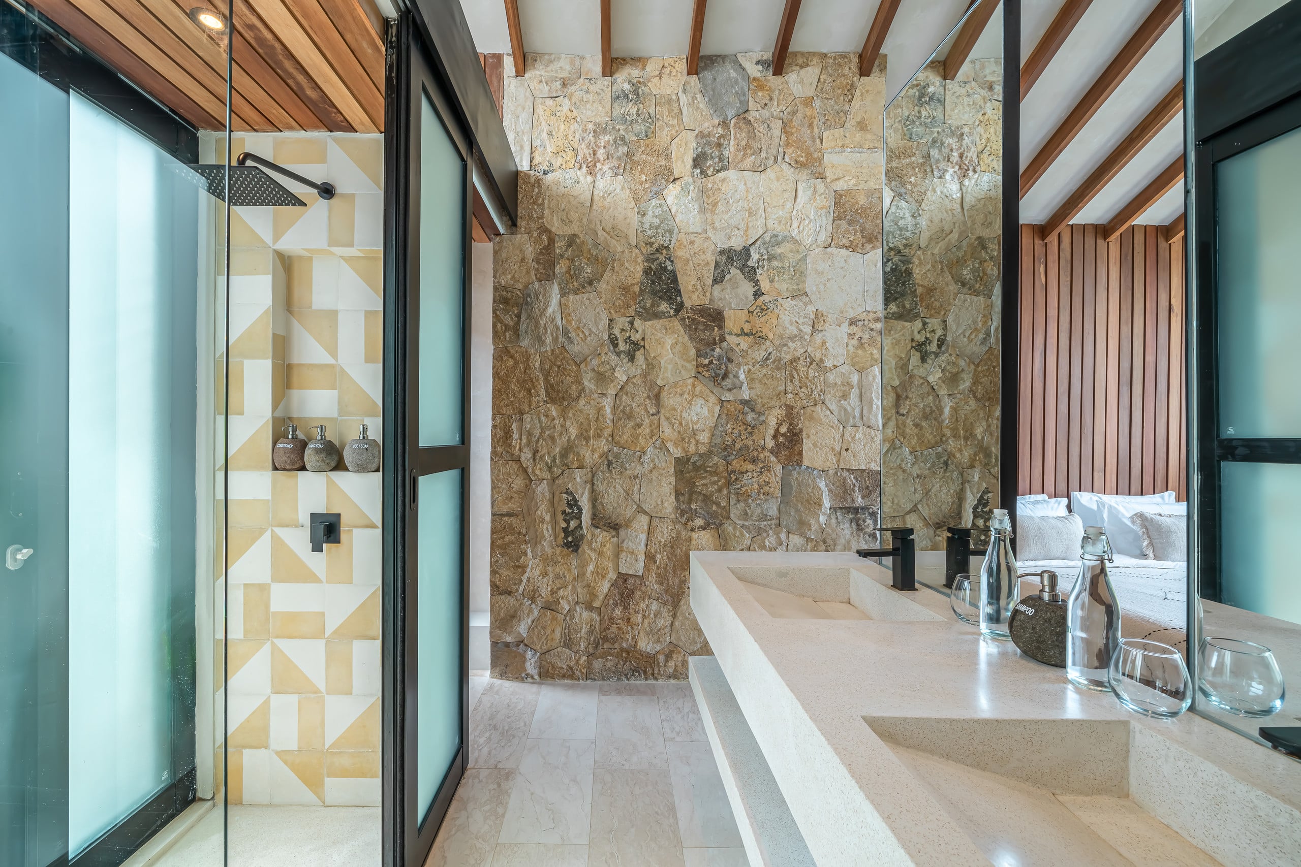 2BR Chic Tropical Villa• Minutes to Bingin Beaches 30