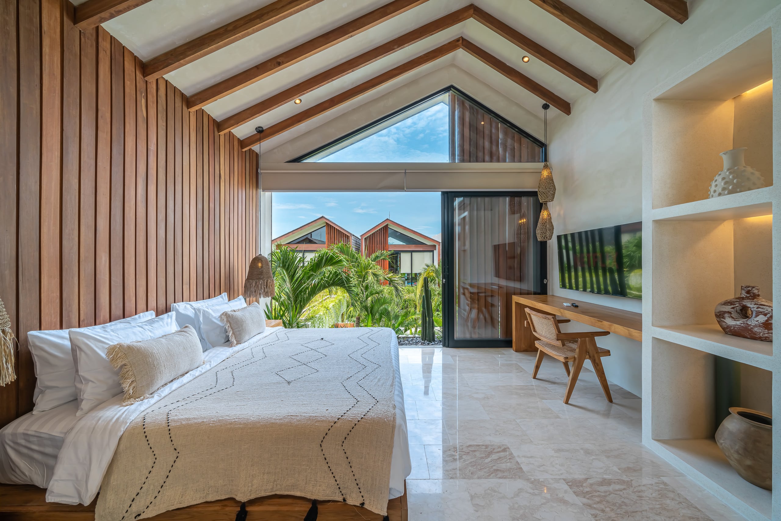 2BR Chic Tropical Villa• Minutes to Bingin Beaches — photo 3