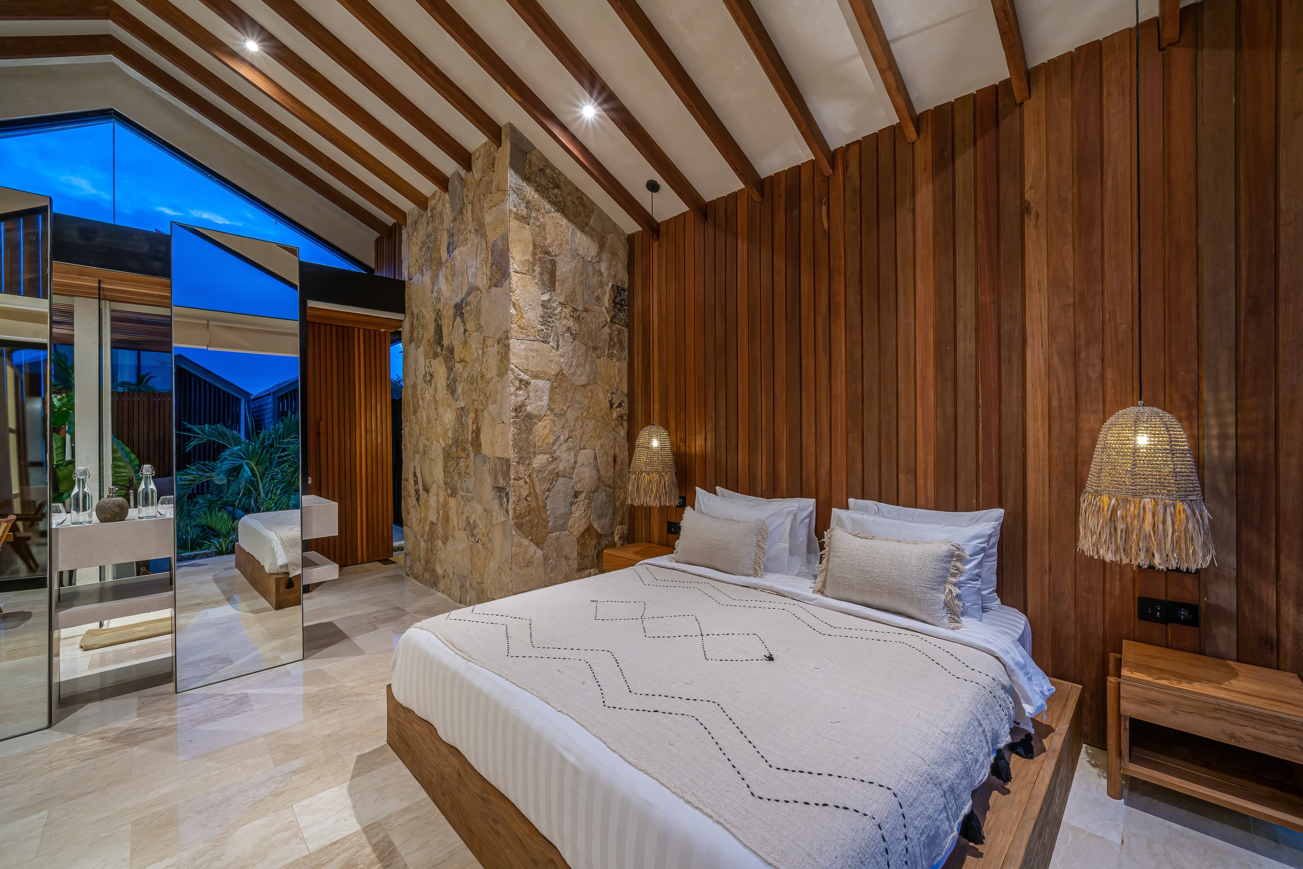2BR Chic Tropical Villa• Minutes to Bingin Beaches 22