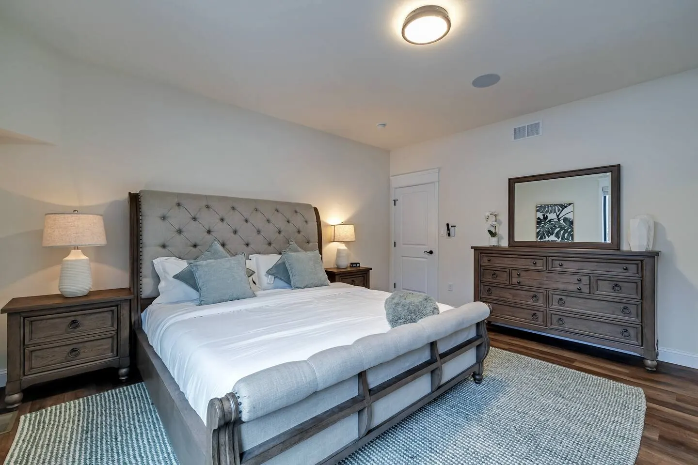 Poconos Luxury Resort: Pool, Theater, Games 9