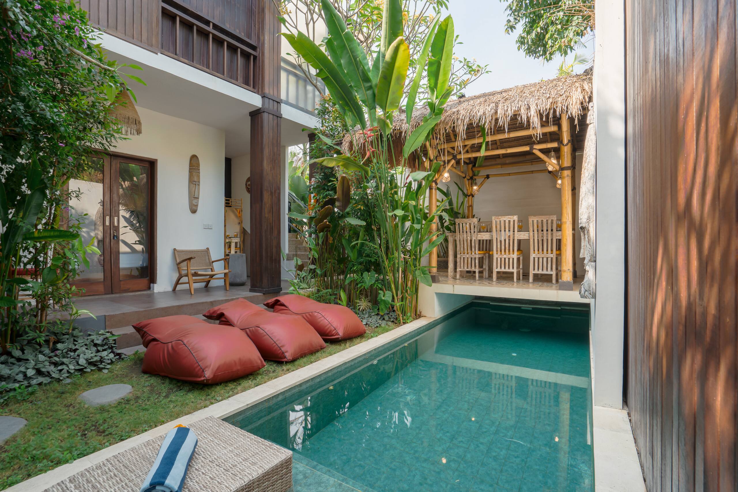 2 adjacent villas offering 6BR & 2 pools in Canggu — photo 3