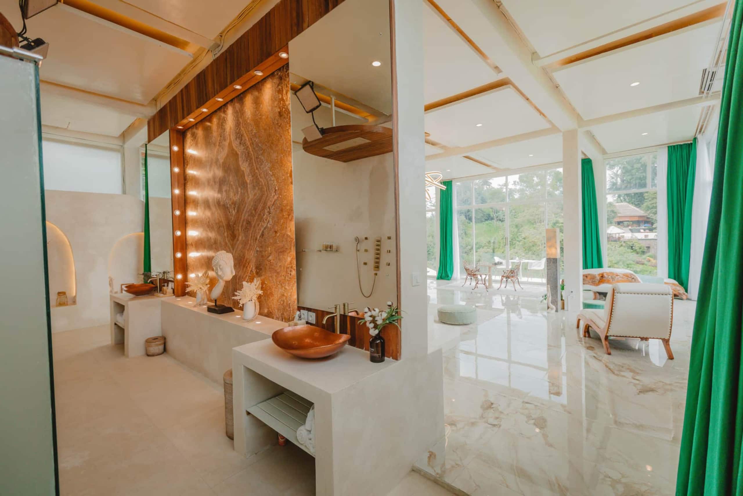 Viral Lux Villa w/ Waterslide @ VillaCellaBella 9