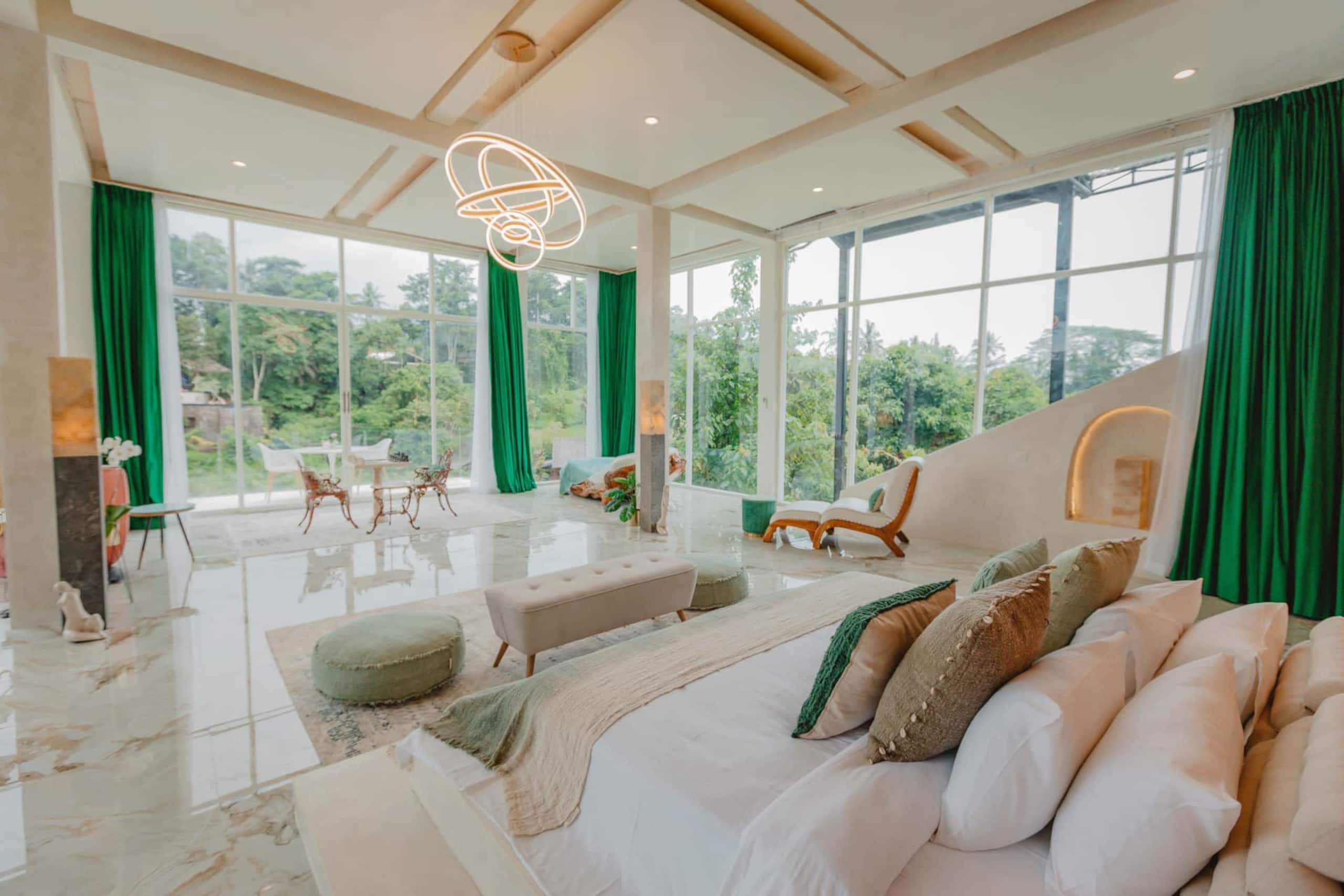 Viral Lux Villa w/ Waterslide @ VillaCellaBella — photo 3