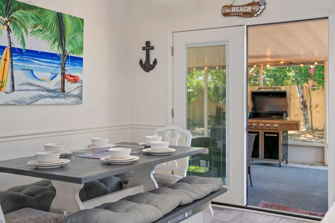 Guava Ohana ~ Cozy Coastal Home w/ Spa & Backyard Oasis 20