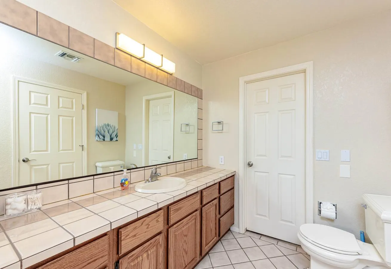 Havasu Chip - Pool, Spa, Basketball 16