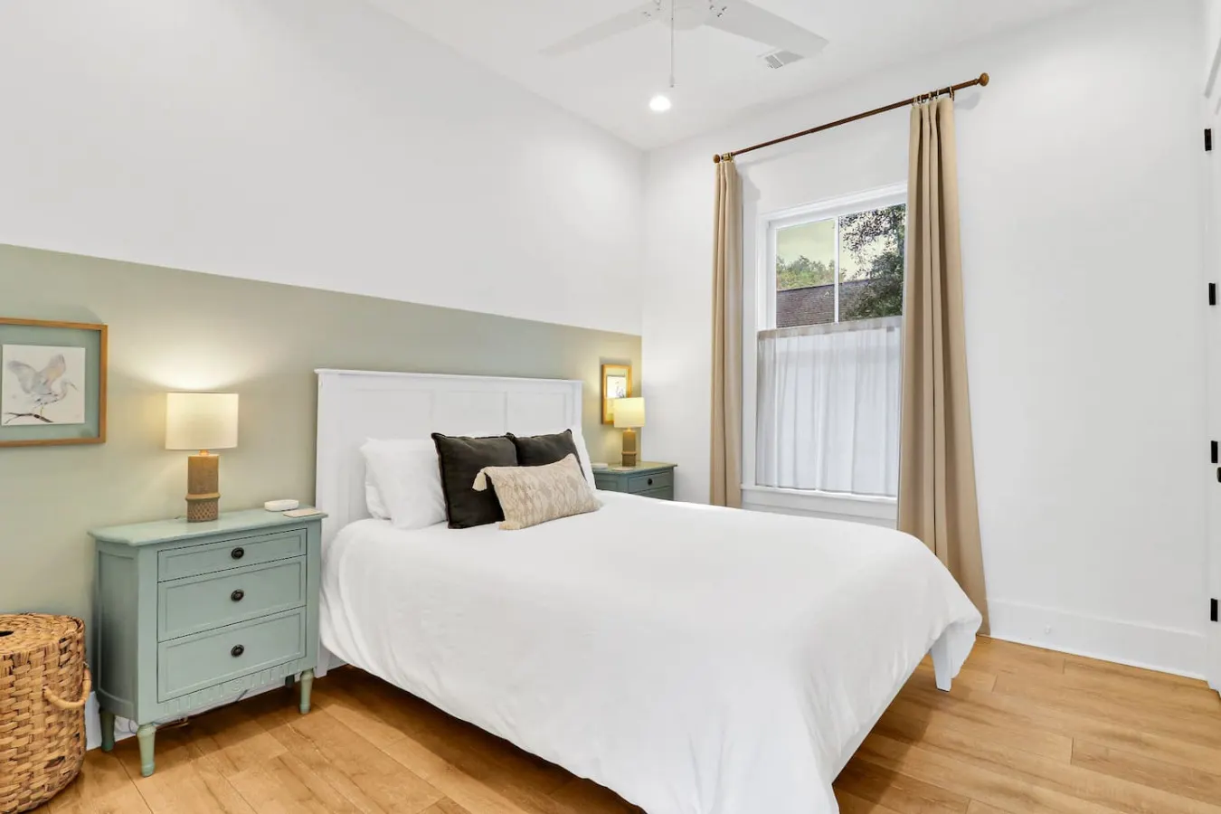 Bright Dreamy Cottage w/ Fenced Yard & Beach Pass 7