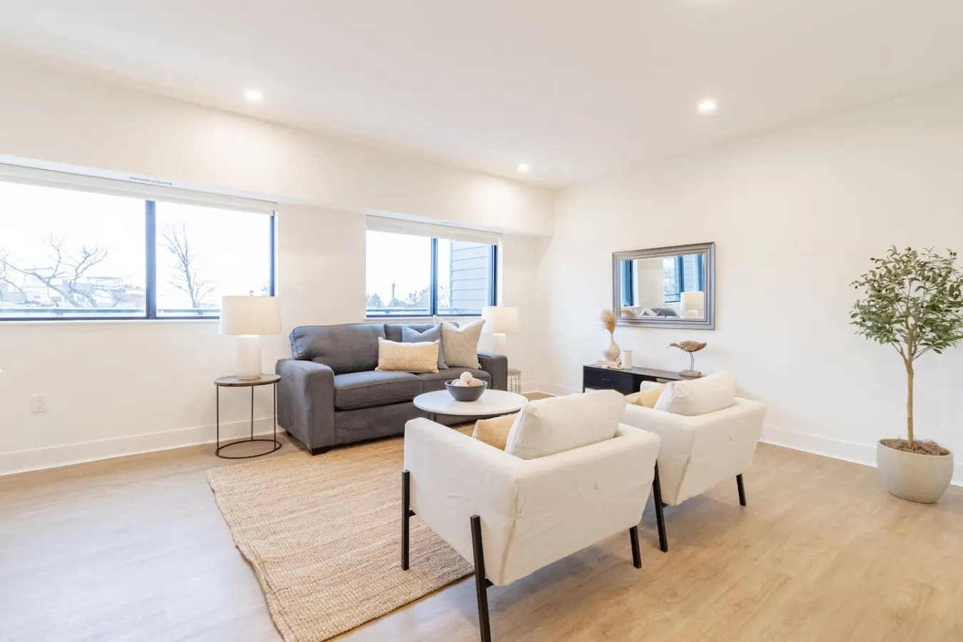1 Bedroom Condo- Hot Tub, 1 min to beach - 303 10